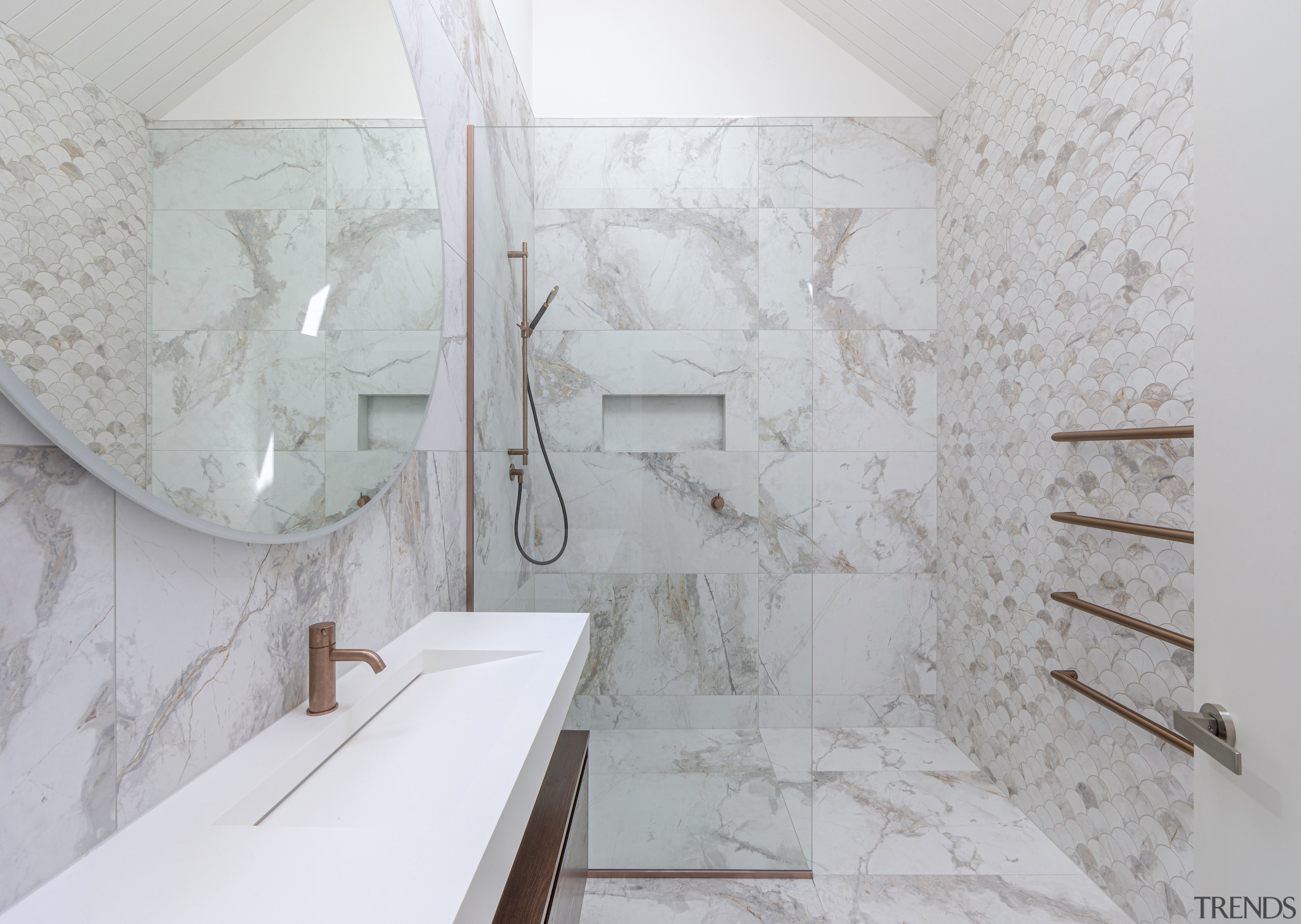 A high-quality porcelain tile mimics the appearance of 