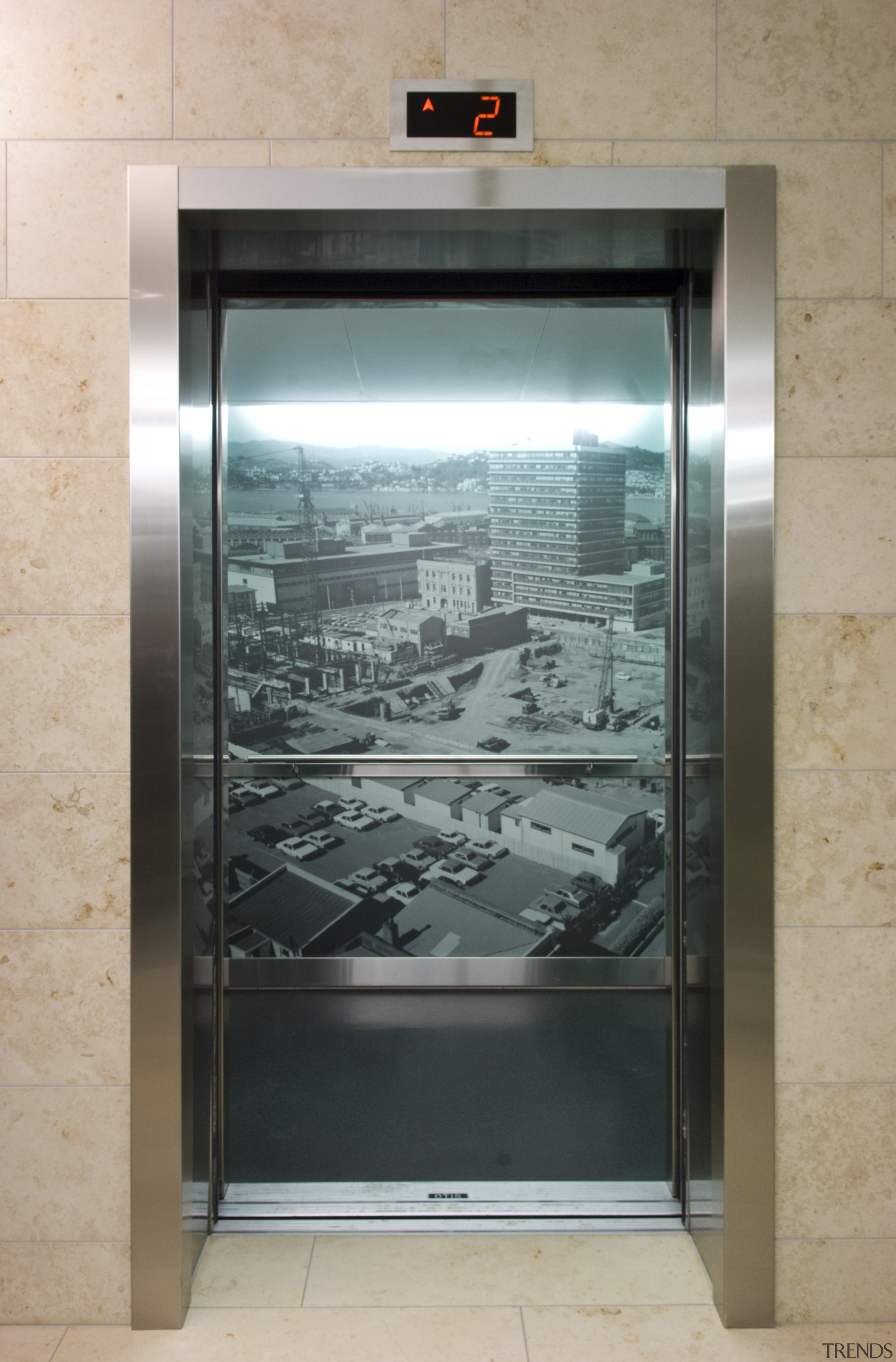 View of the elevator in the Vogel Center elevator, gray