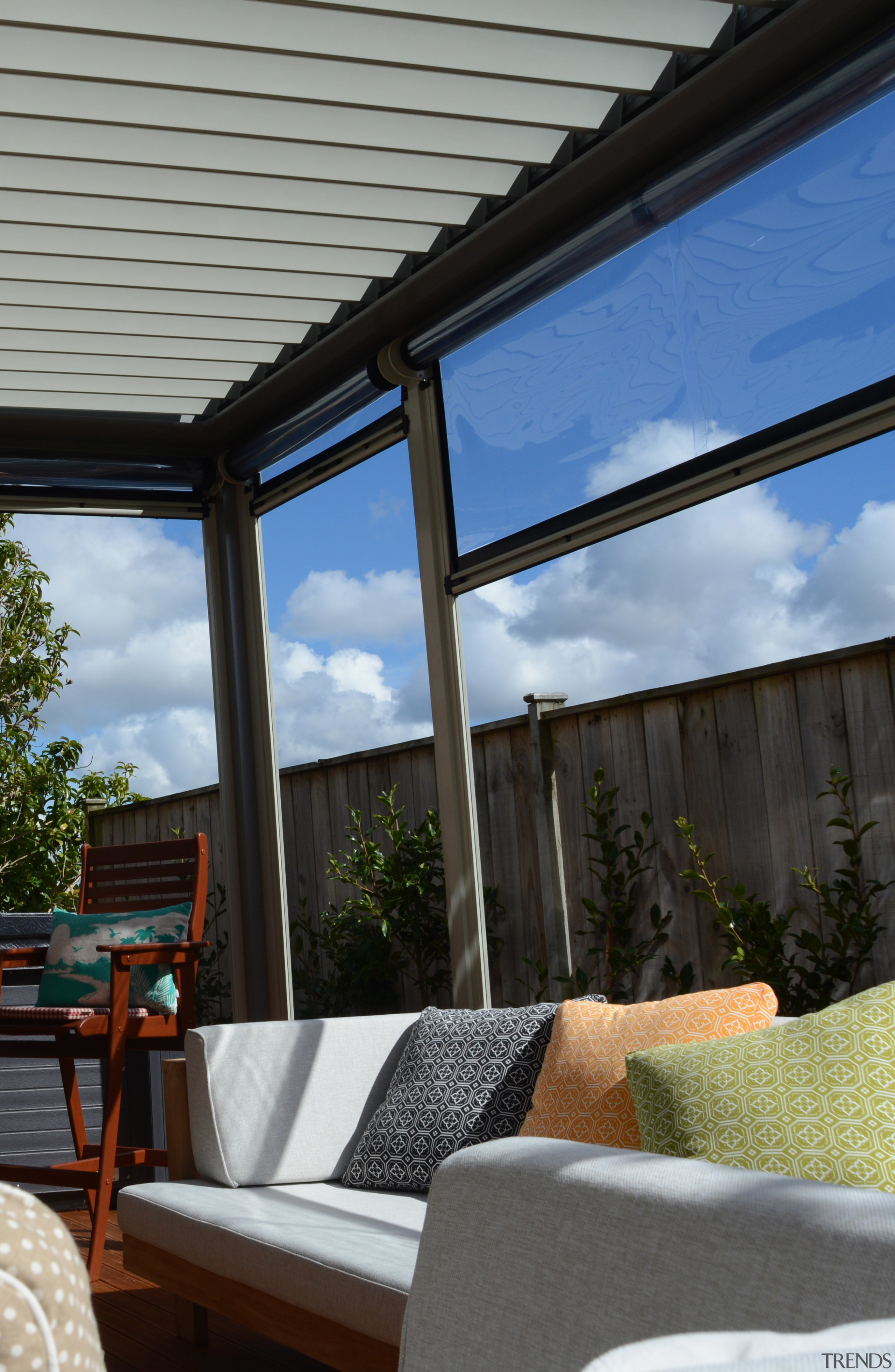 78580_louvretec-new-zealand-ltd_1557361643 - architecture | building | furniture | architecture, building, furniture, home, house, interior design, patio, pergola, property, real estate, roof, room, shade, tree, window, black, gray