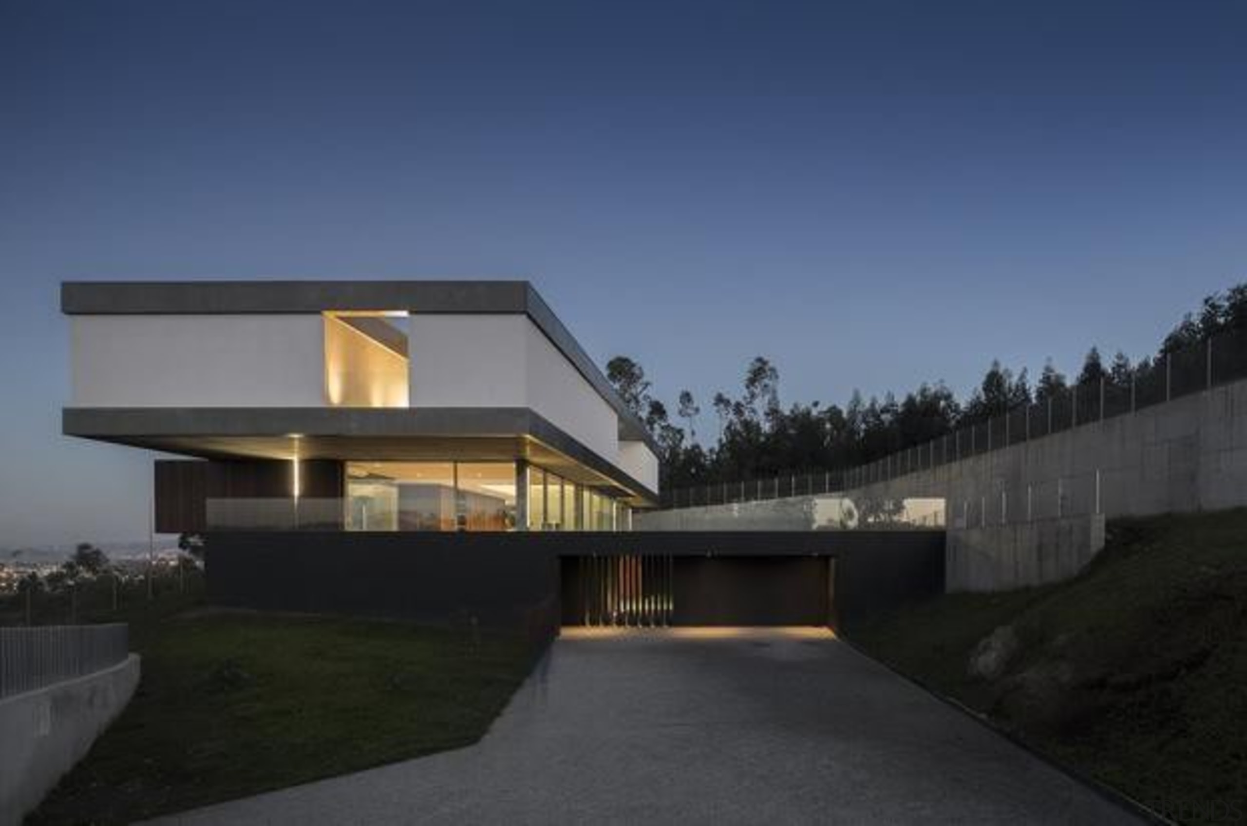 BE House, Paredes, Portugalspaceworkers, arquitectura design e investimentos architecture, building, elevation, estate, facade, home, house, property, real estate, residential area, sky, black, blue