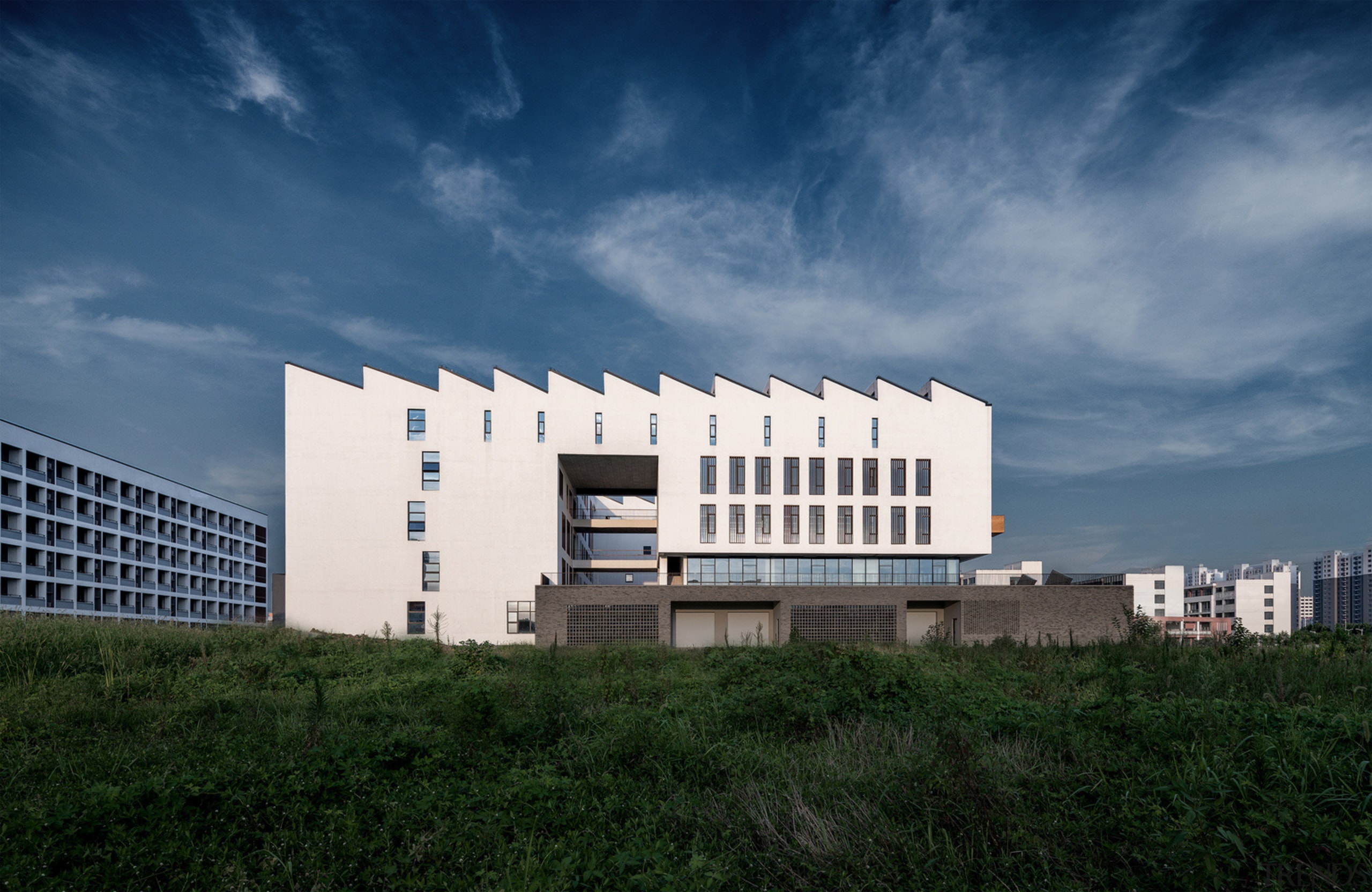 Gallery 6 - architecture | building | cloud architecture, building, cloud, commercial building, corporate headquarters, daytime, facade, grass, headquarters, house, real estate, residential area, sky, blue