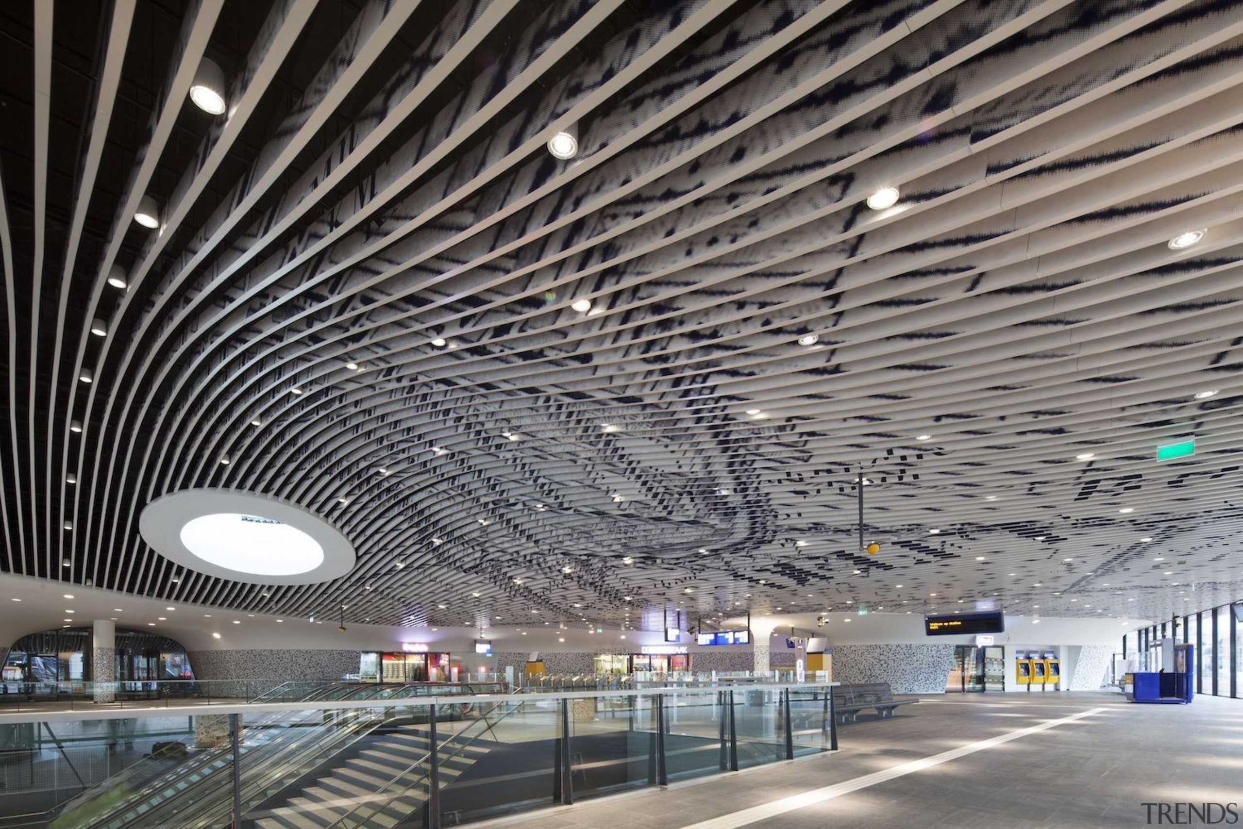 Municipal Offices and Train Station, Delft - Municipal airport terminal, architecture, building, ceiling, convention center, daylighting, infrastructure, line, metropolis, metropolitan area, structure, gray, black