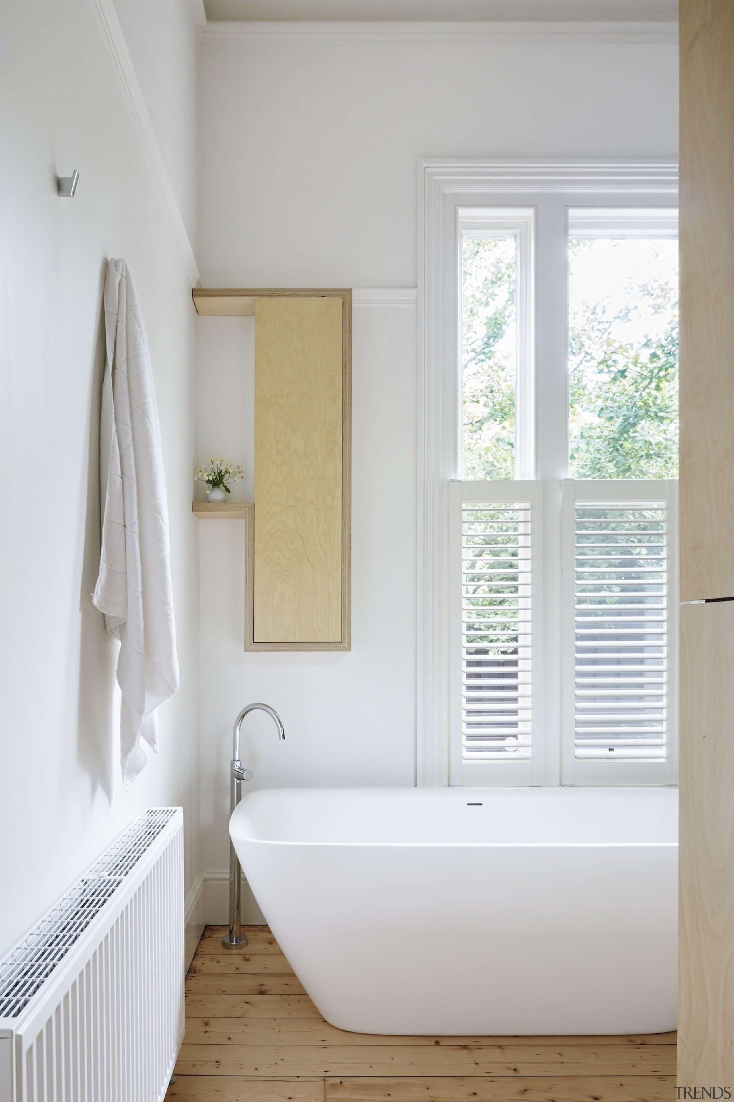 Architect: Nic Owen ArchitectsPhotography by Christine architecture, bathroom, bathroom accessory, bathroom cabinet, daylighting, floor, home, house, interior design, plumbing fixture, room, window, white, gray