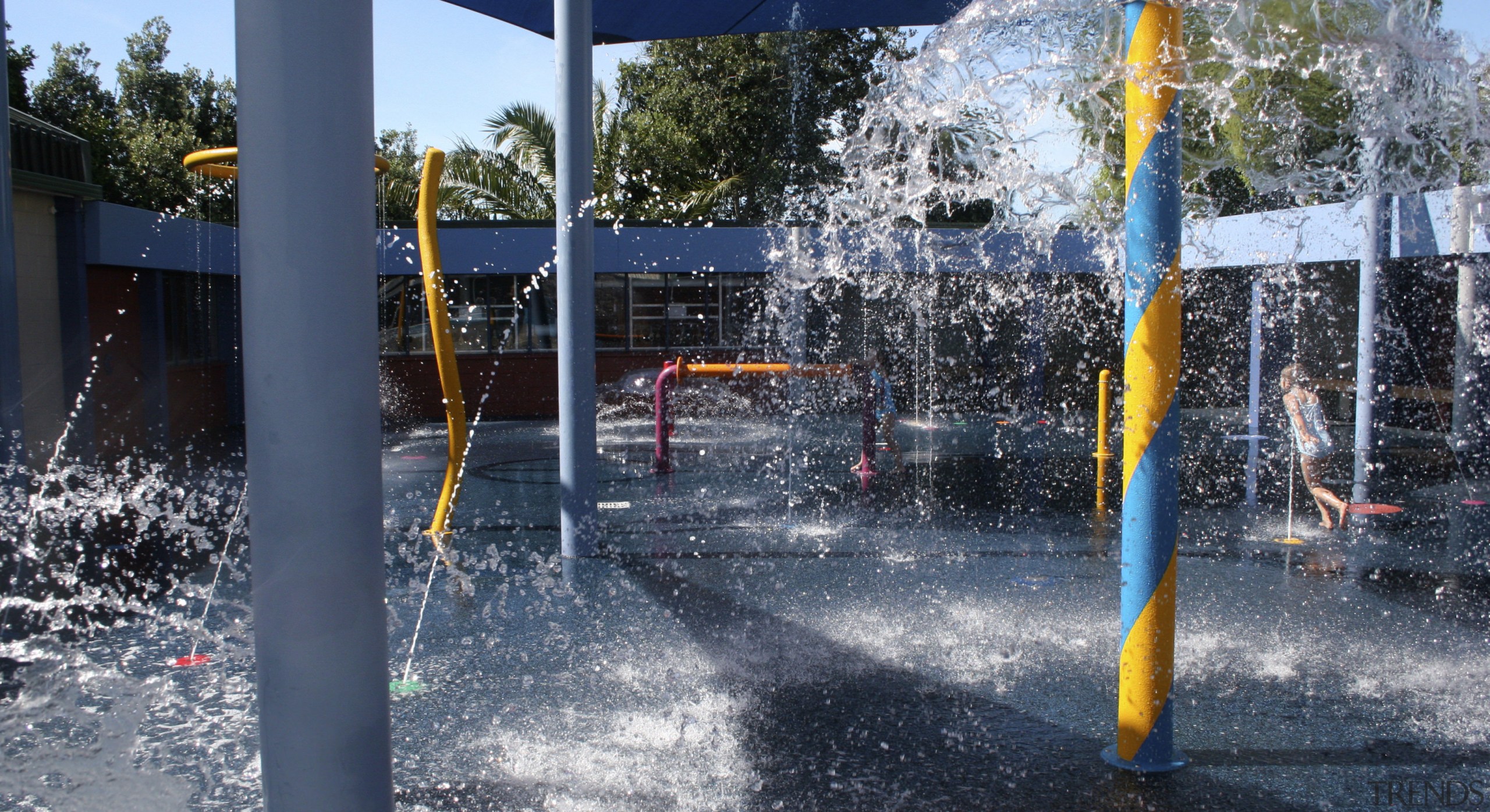Image of the beautiful Auckland City. - Image city, fountain, leisure, recreation, tree, water, water feature, black