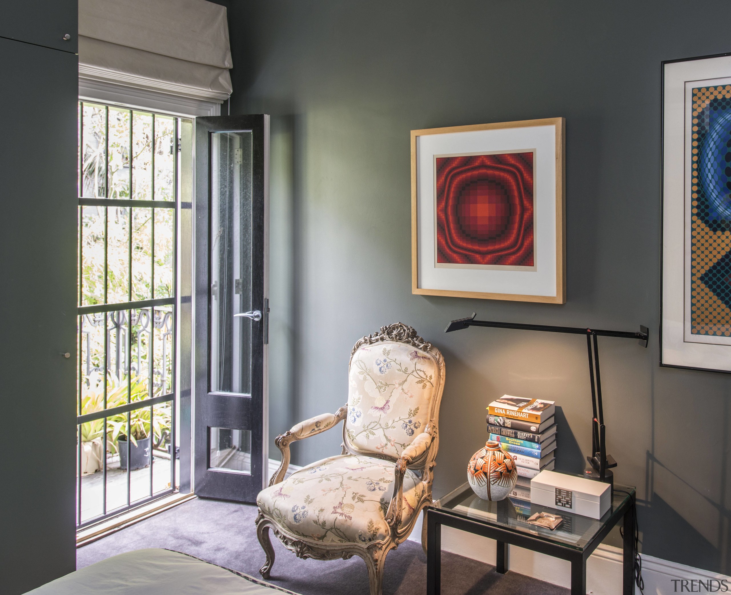 Contrasting shades enliven the interior of this Victorian home, interior design, living room, room, wall, window, black, gray