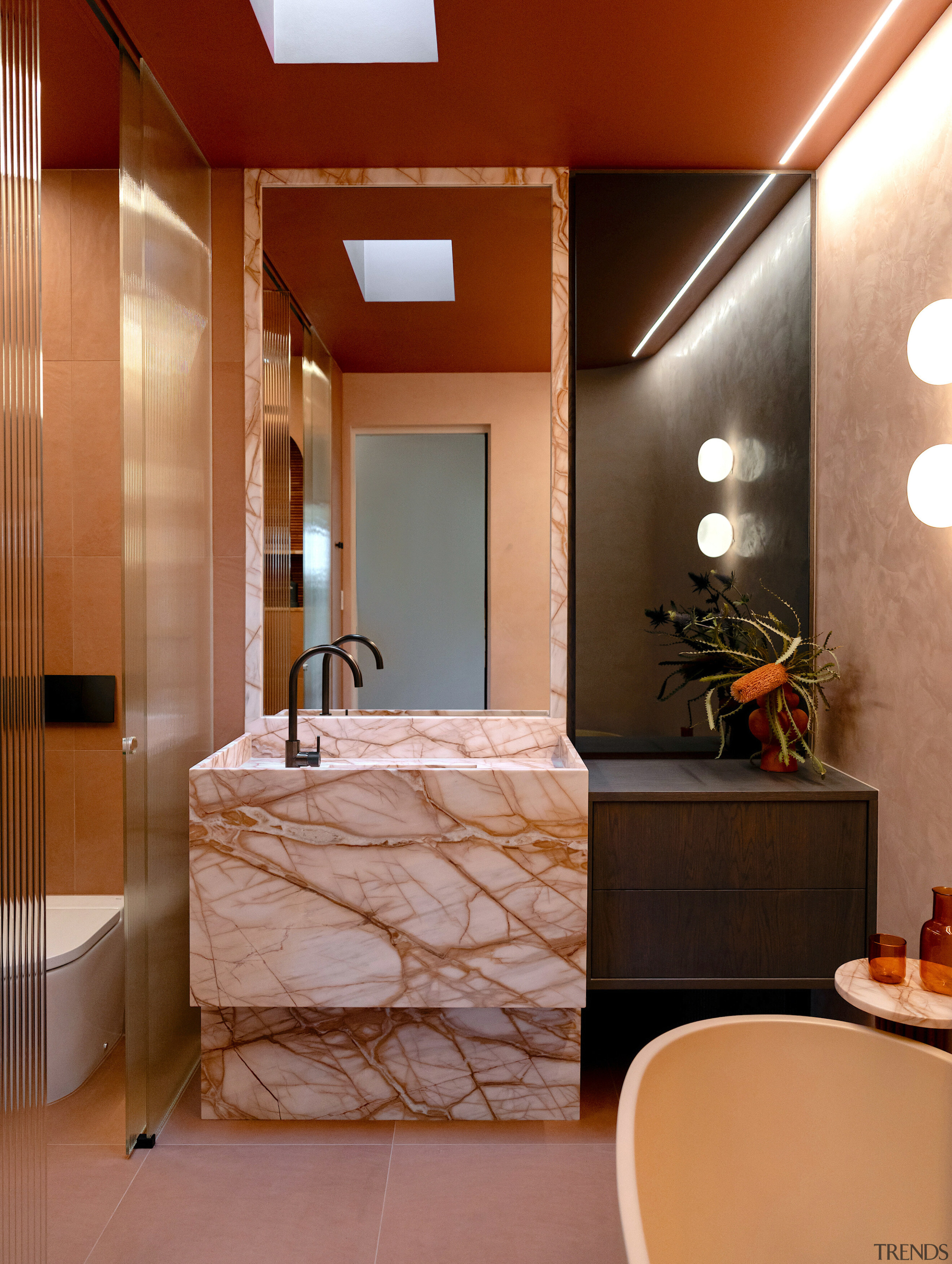 The bathroom has a refined balance. - Sunrise, 
