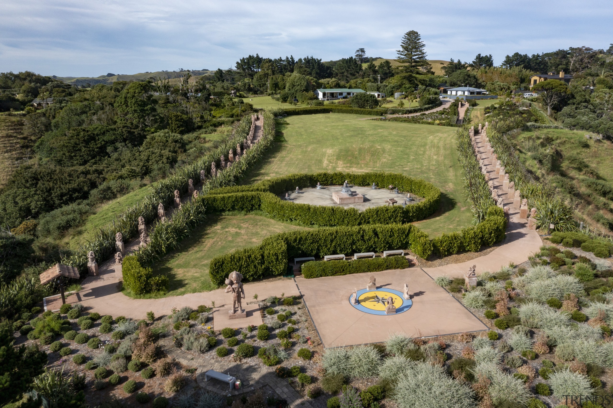An overview of the expansive outdoor living/garden/pool environment. 