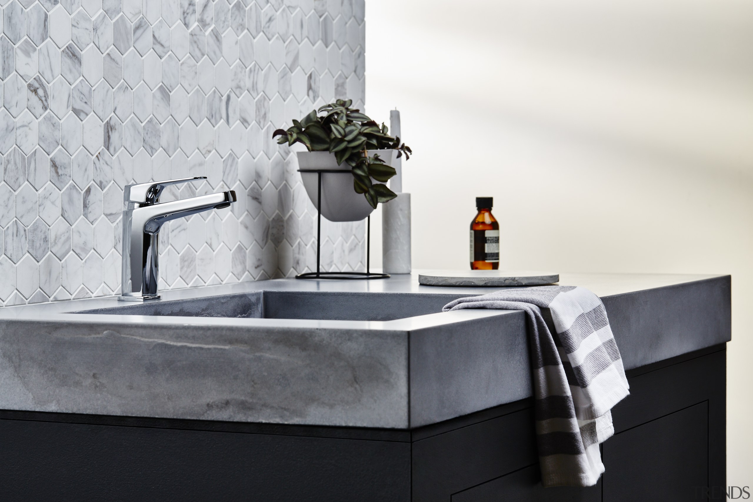 Methven 01 8109 Waipori Basin Mixer -  