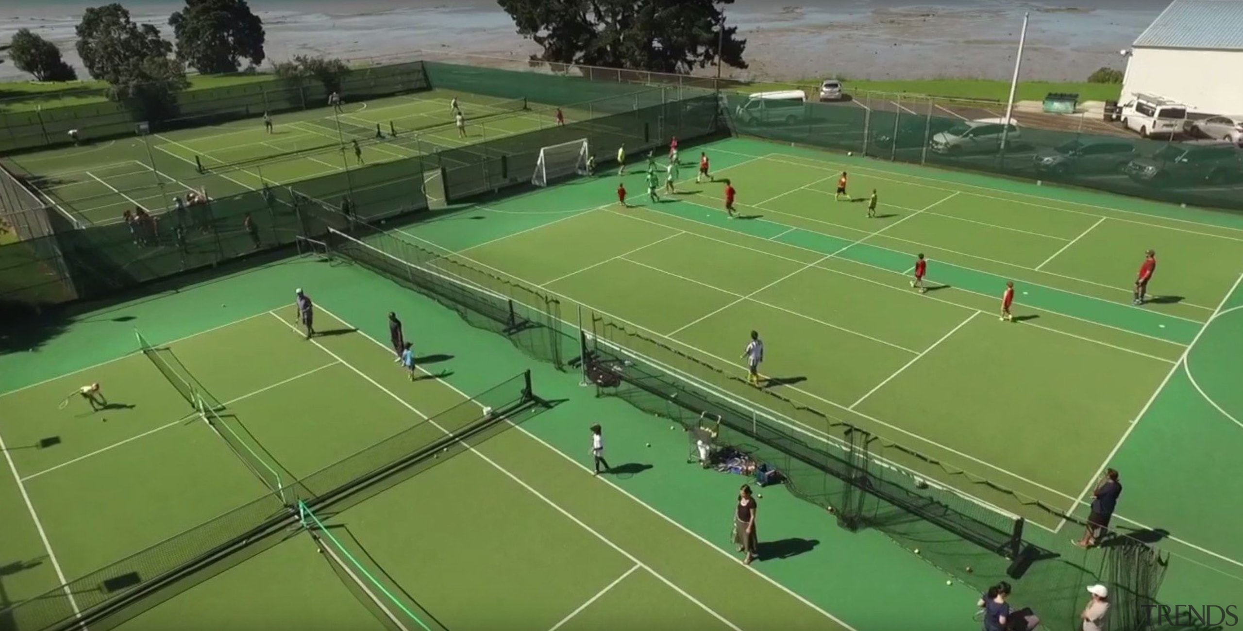 Sport - artificial turf | ball game | artificial turf, ball game, competition event, grass, leisure, net, racquet sport, sport venue, sports, structure, tennis, tennis court, tournament, green