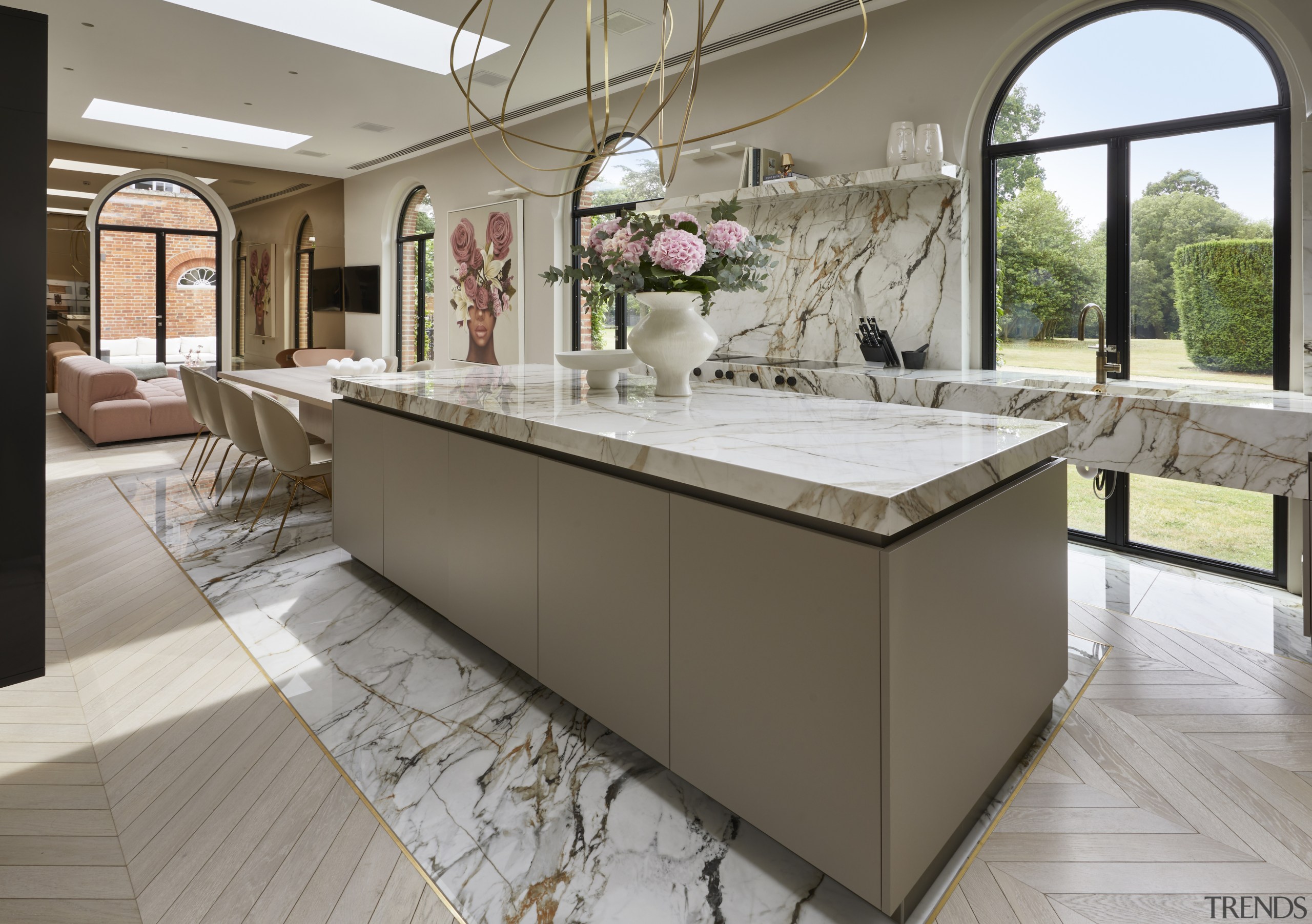 The use of printed book-matched slabs achieved a 