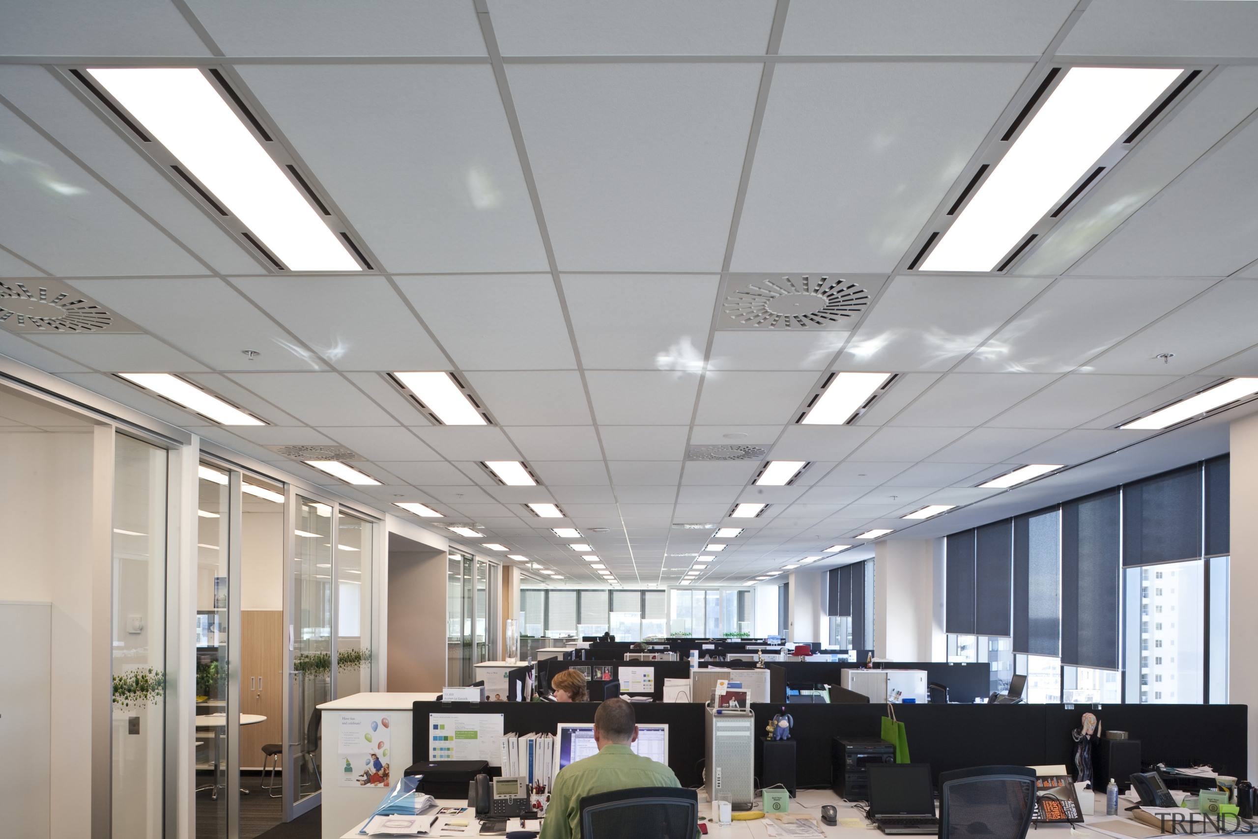 Interior view of an office space at the ceiling, conference hall, daylighting, office, gray