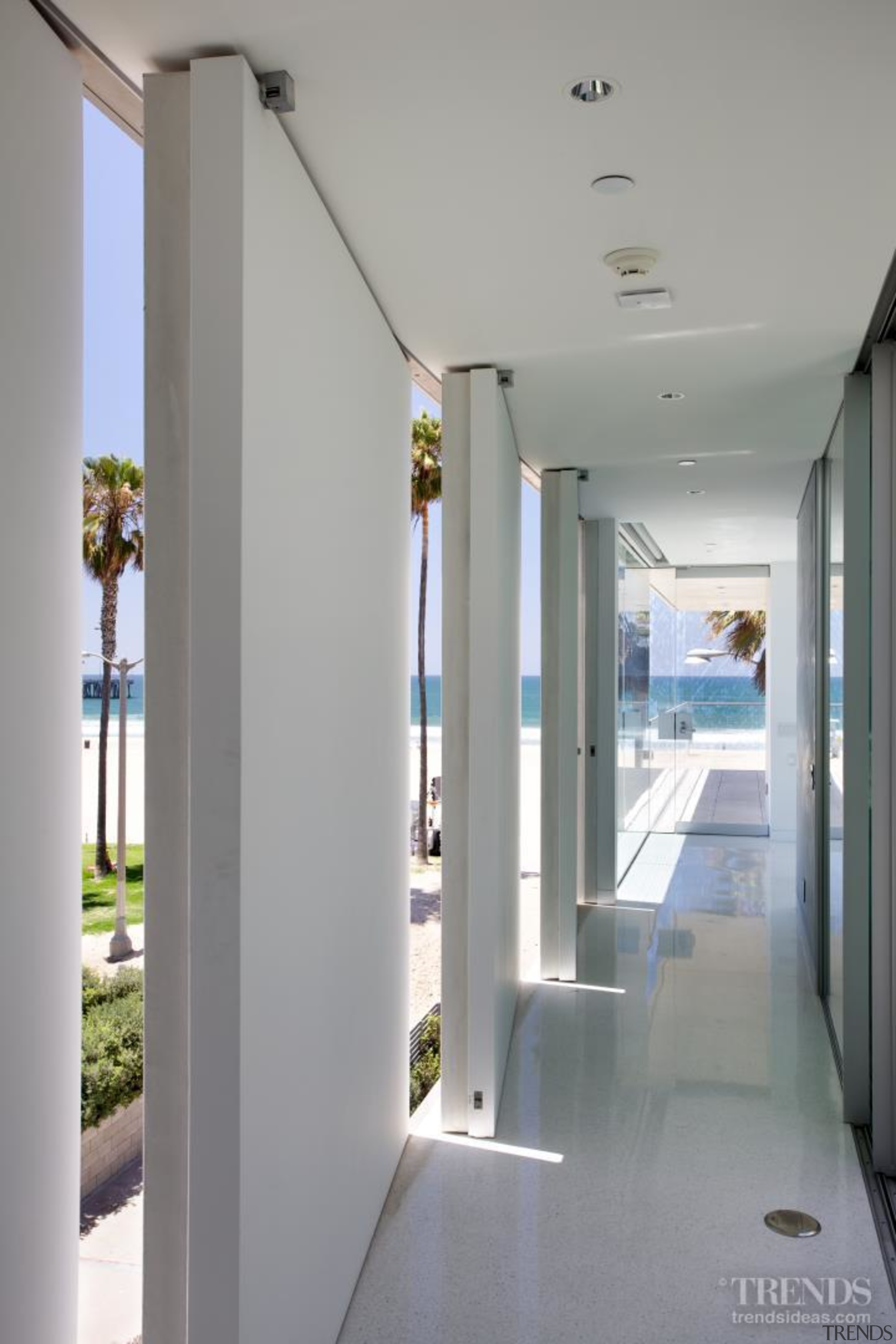 PIvot walls in this beach house can be architecture, interior design, gray