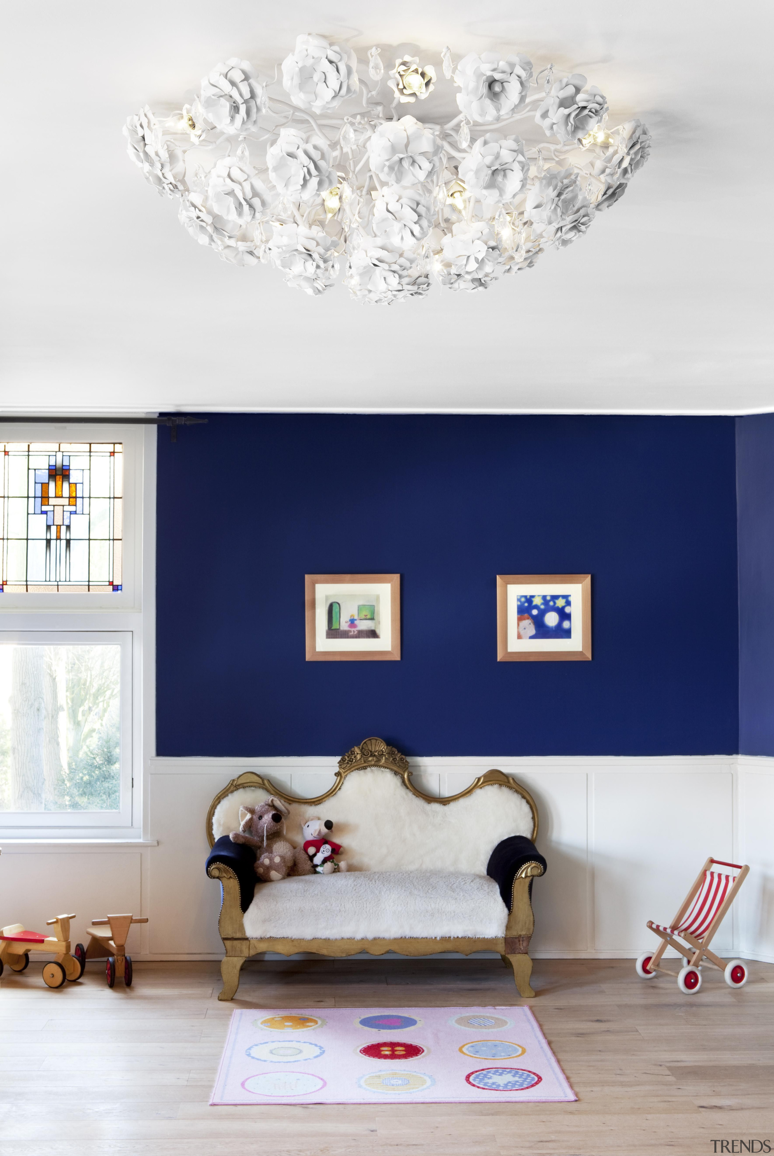 Brand van Egmond - Sterrendaalers - Brand van blue, ceiling, home, interior design, lampshade, light fixture, lighting, lighting accessory, living room, room, table, wall, white