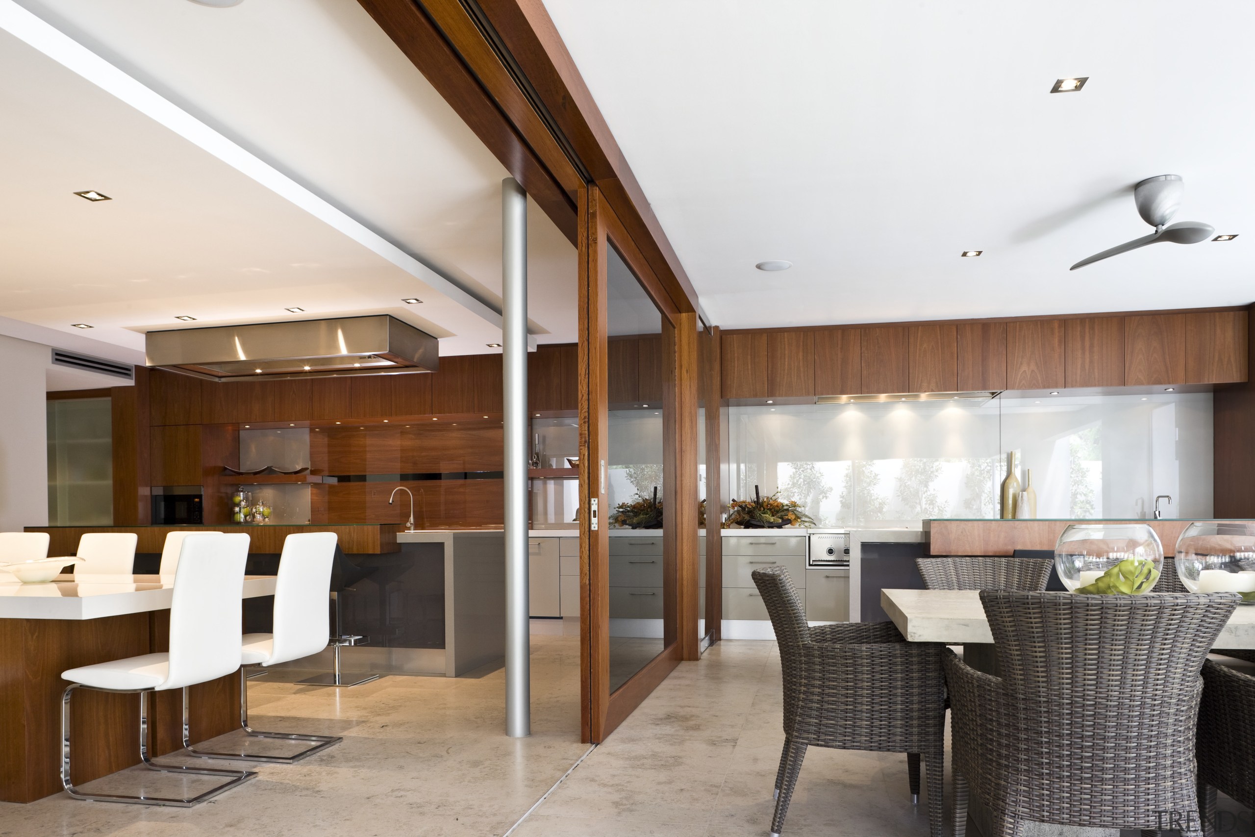The visual connection between the indoor kitchen and ceiling, interior design, real estate, restaurant, white
