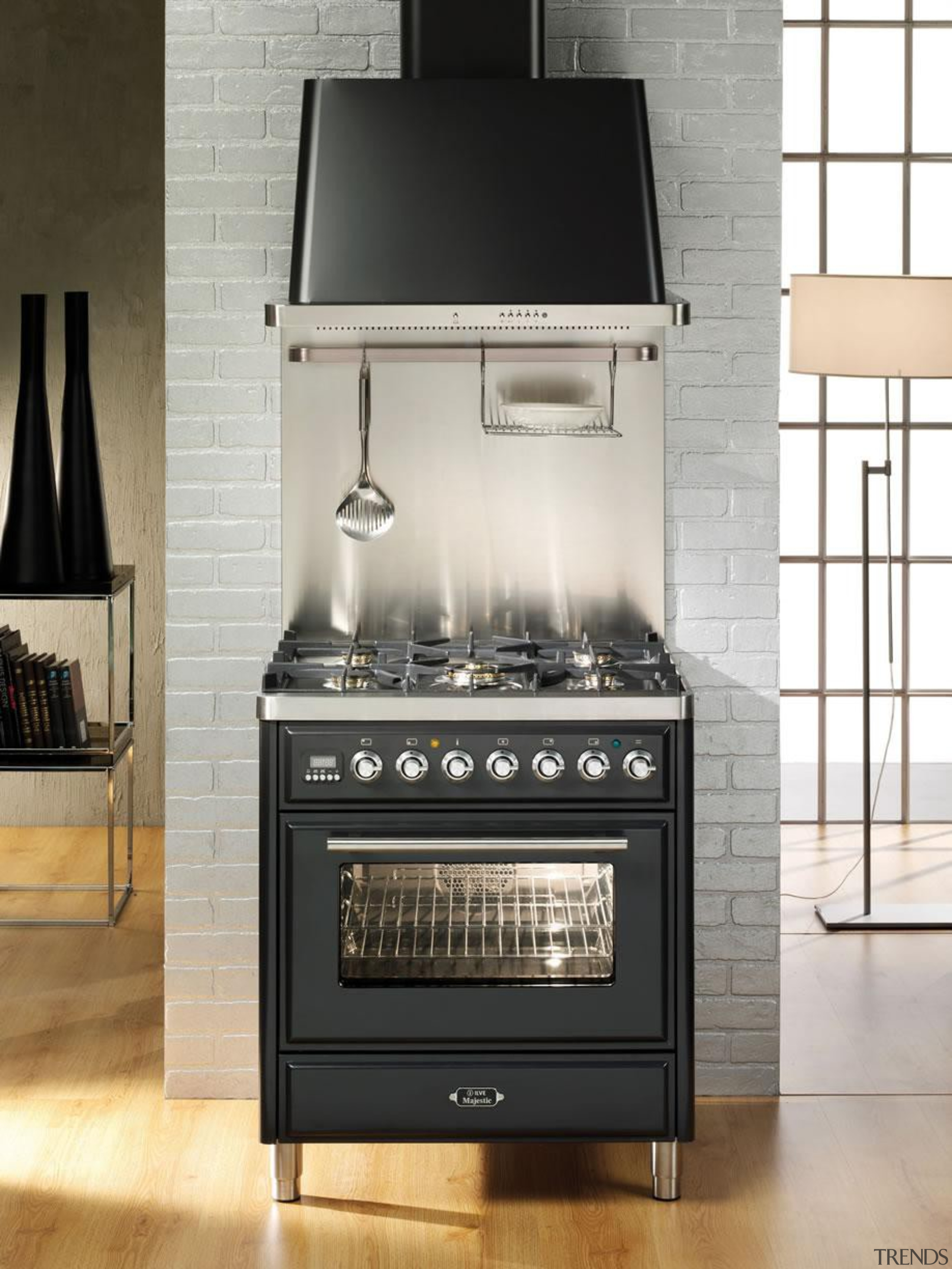 A new modern look for the ILVE Majestic gas stove, home appliance, kitchen appliance, kitchen stove, black, white, gray