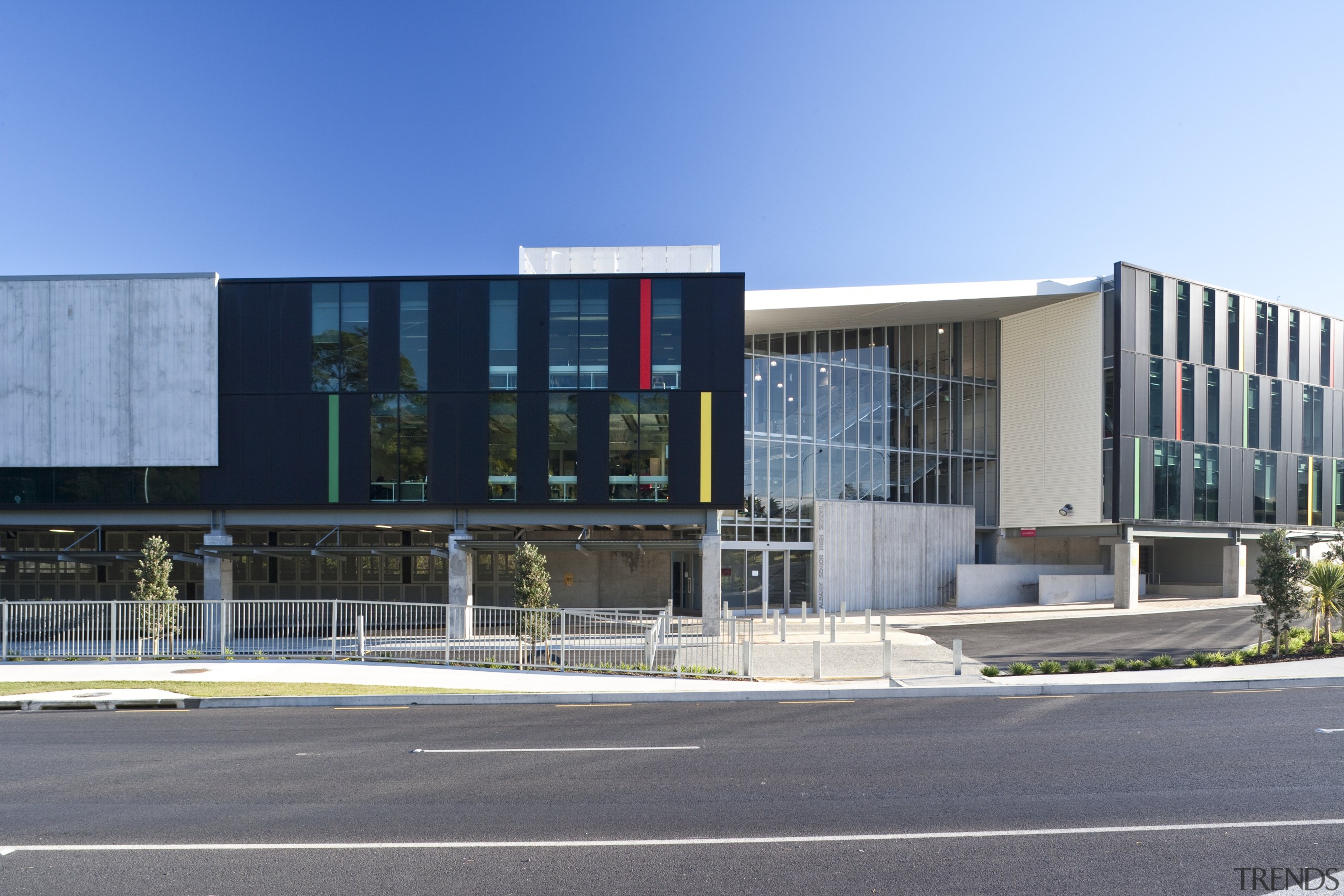 Exterior view of the educational centre - Exterior architecture, building, commercial building, corporate headquarters, facade, headquarters, metropolitan area, mixed use, real estate, sky, teal, gray