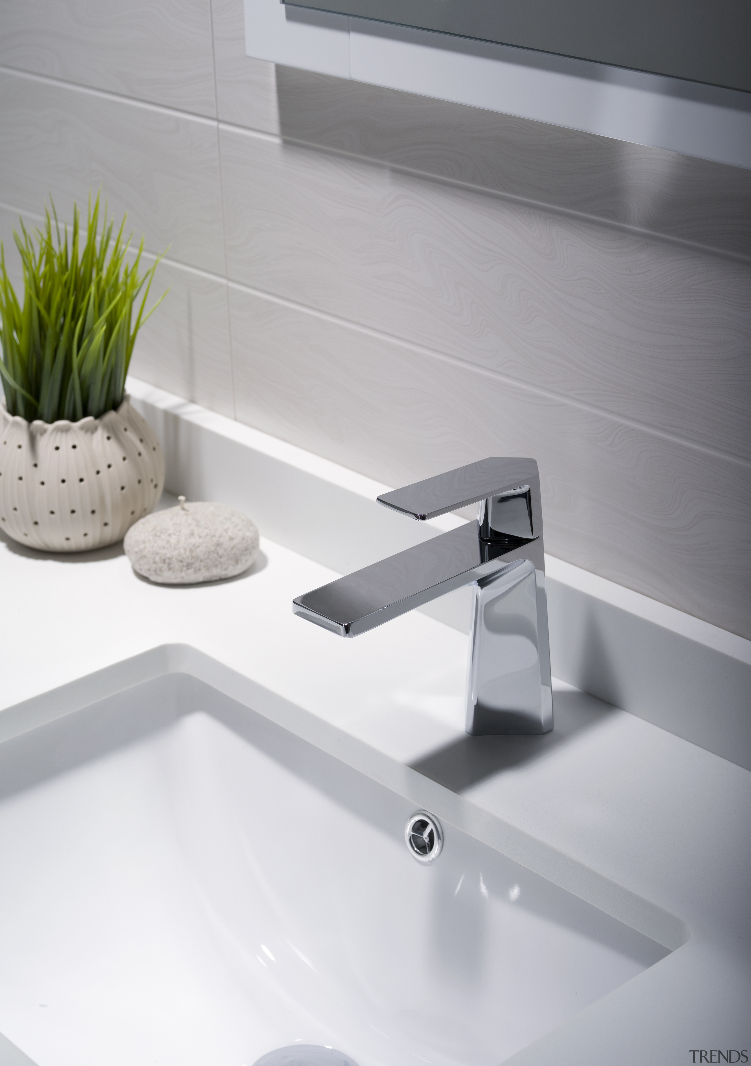 Kraus Aplos faucet in polished chrome from the angle, bathroom sink, plumbing fixture, product design, sink, tap, white, gray