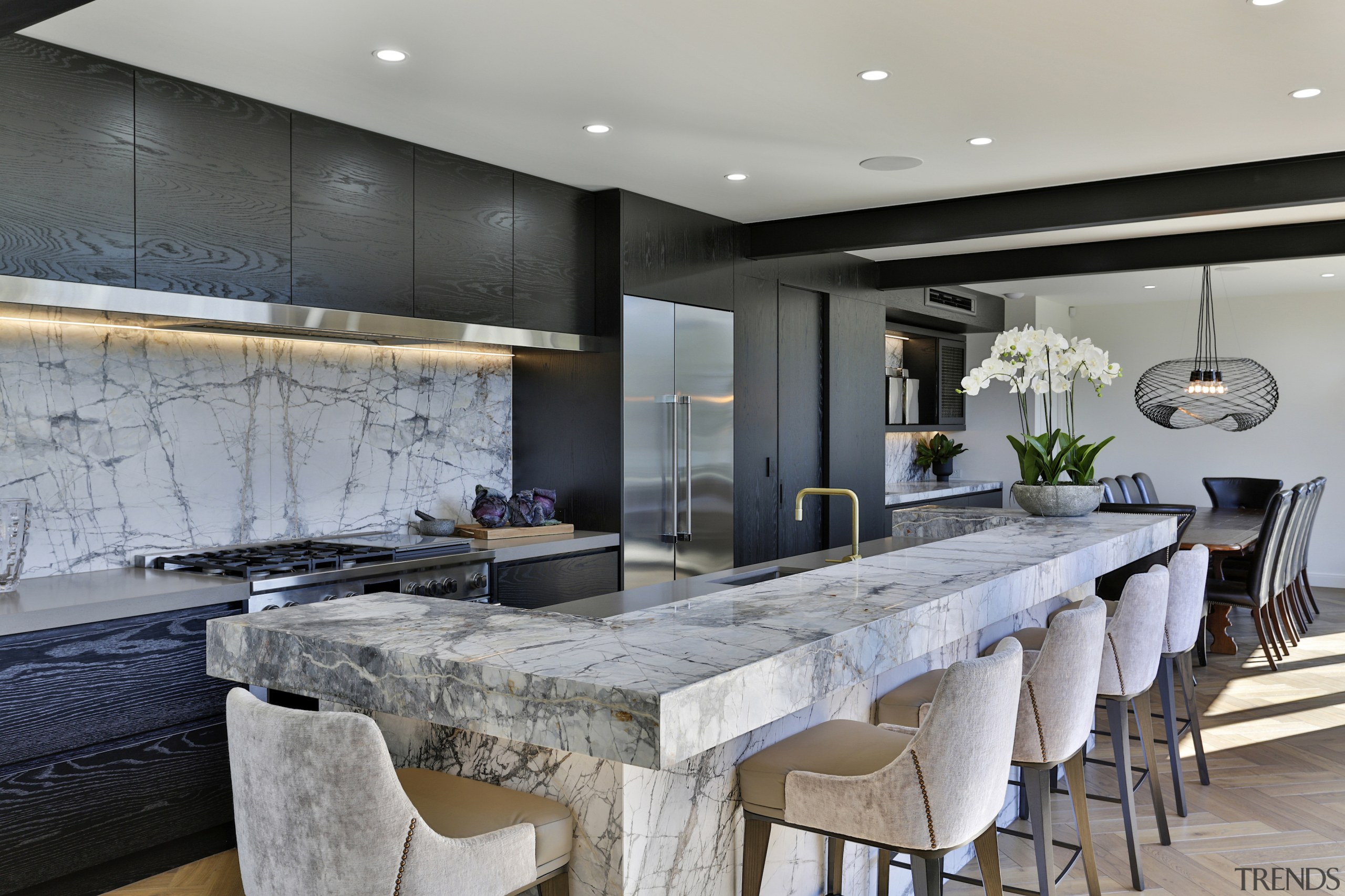 For this kitchen, the owners wanted a sophisticated 