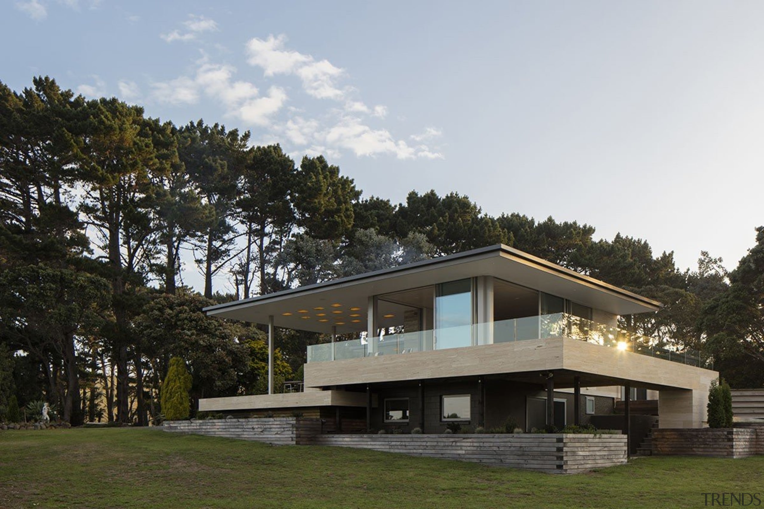 Rowe Baetens Architecture, AucklandSee the full story architecture, building, cottage, estate, facade, home, house, property, real estate, residential area, tree, white, black