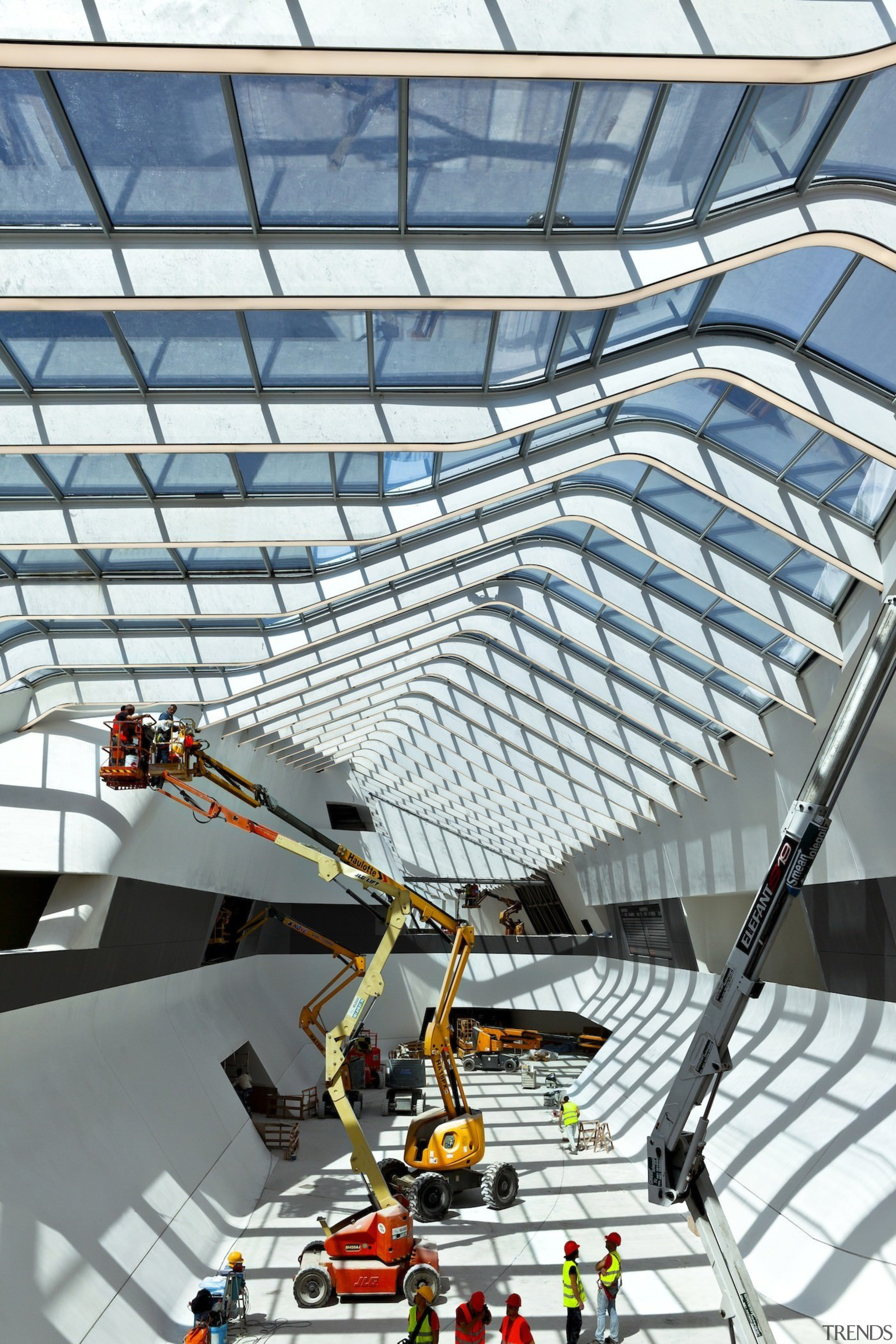 Architect: Zaha Hadid ArchitectsPhotography by Jacopo architecture, building, daylighting, roof, structure, tourist attraction, white, gray