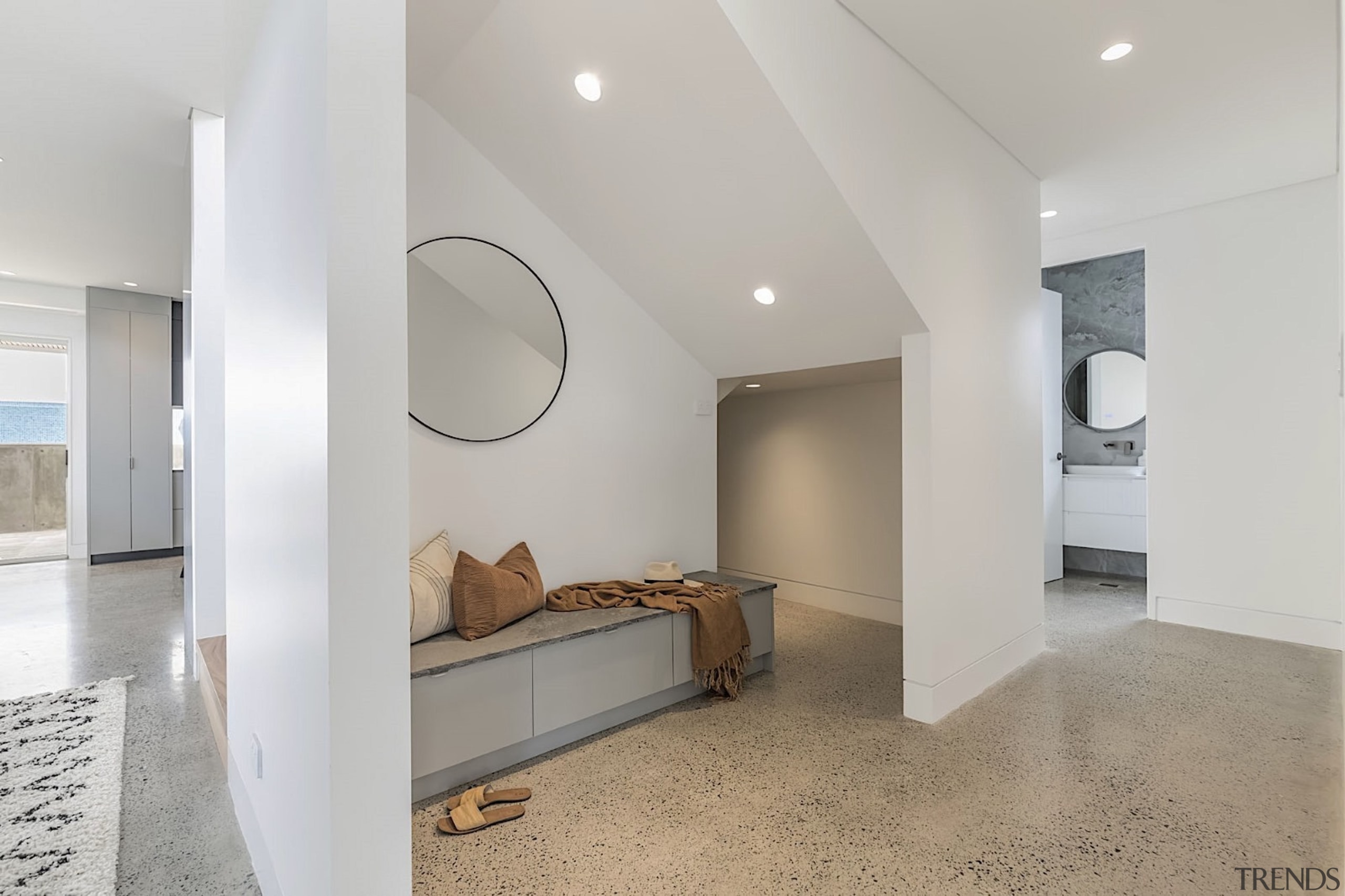 Relaxation space in master suite. - All points 