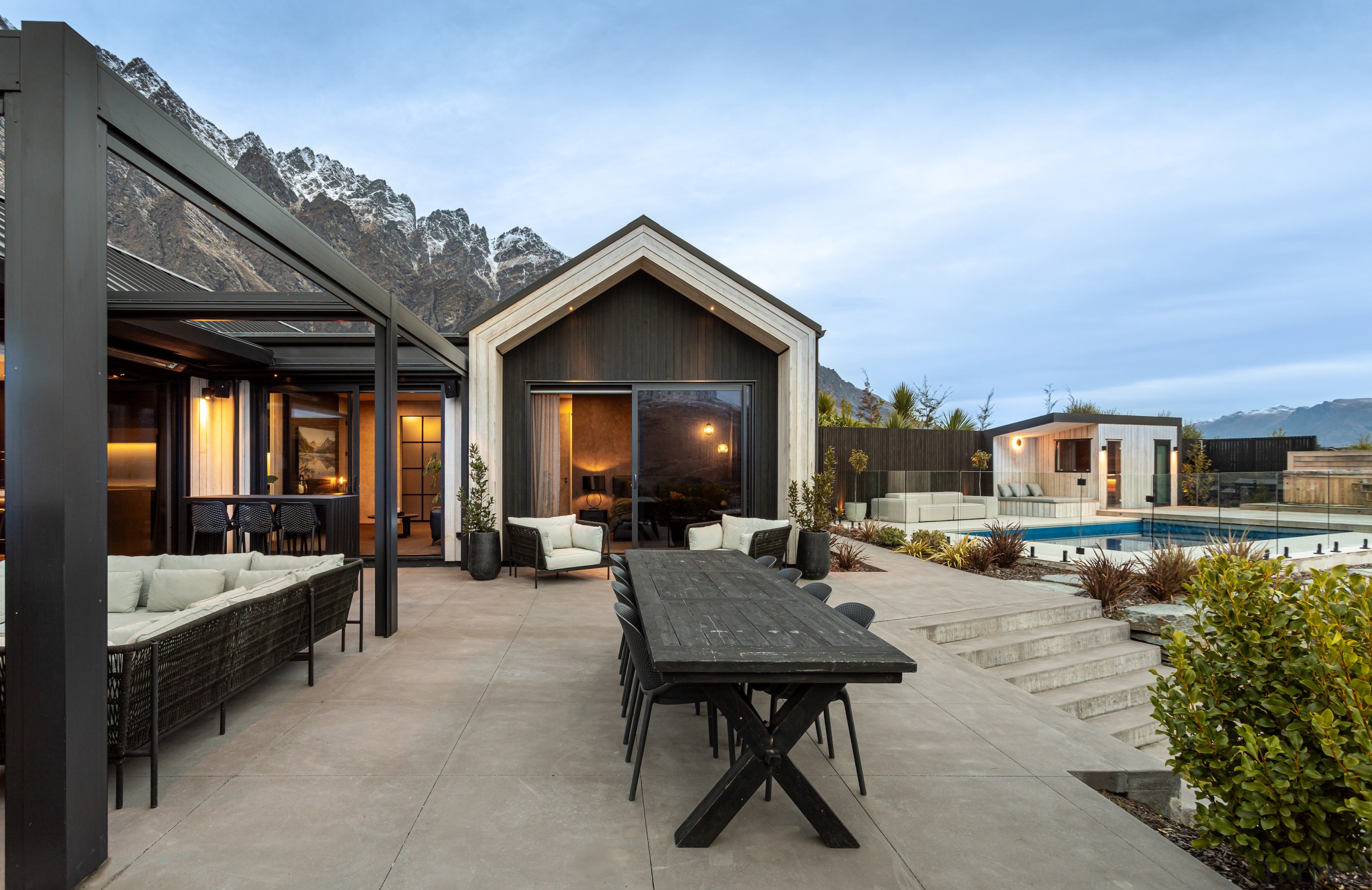 The home connects with its environment at every 