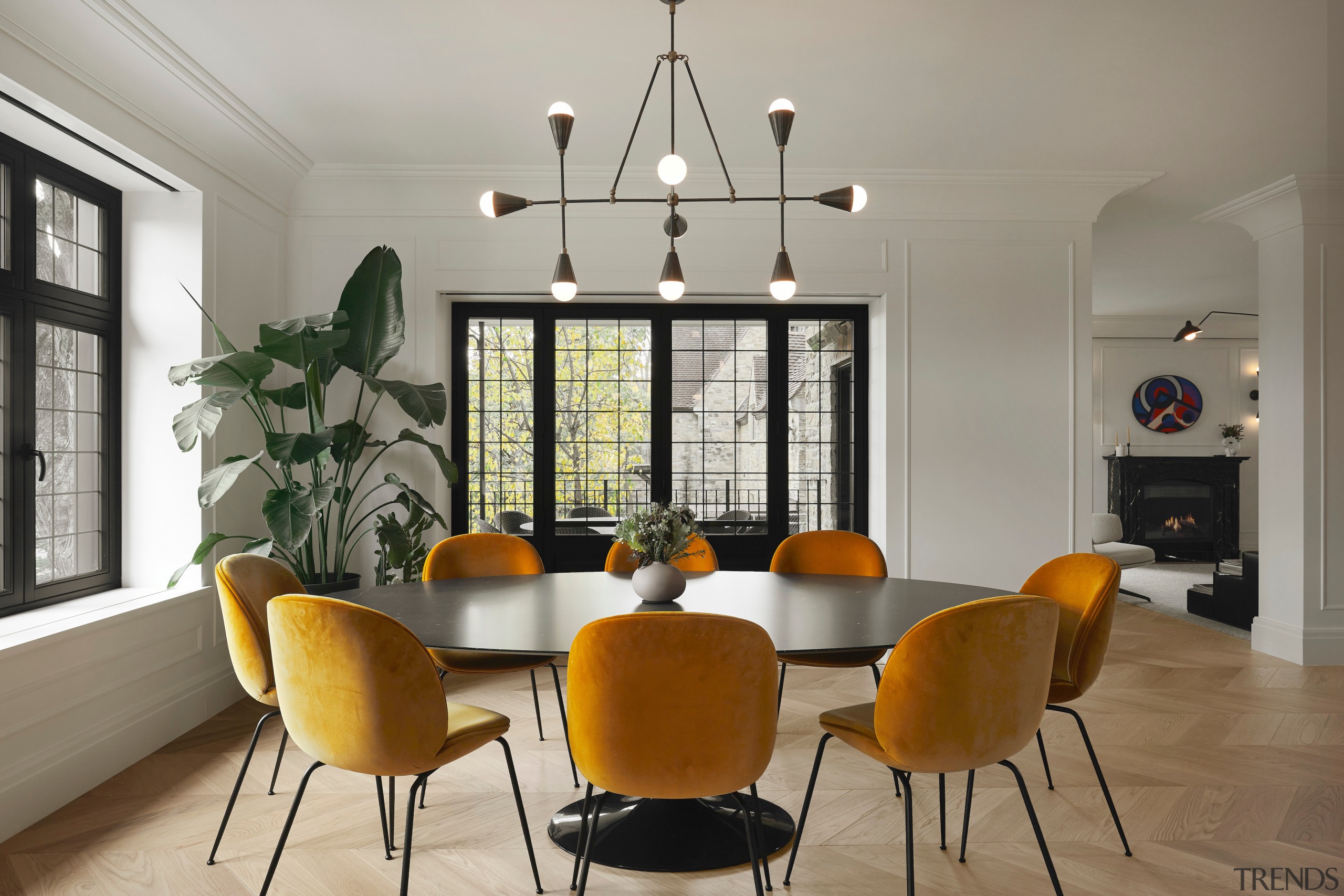 Dining room with terrace and living room in 