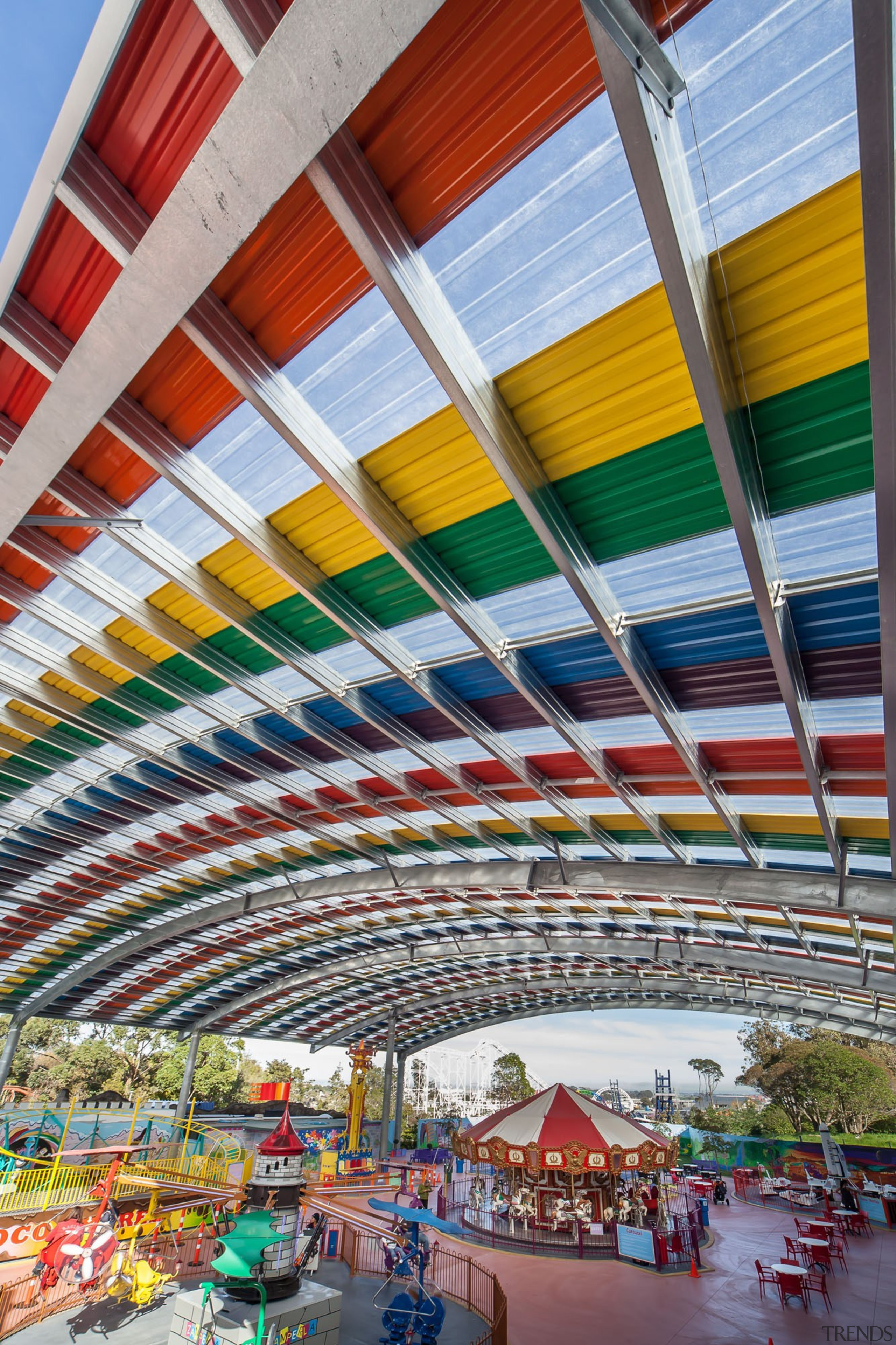 Dimond-Rainbows End - 46 - Dimond - Rainbows architecture, building, landmark, leisure, metropolitan area, mixed use, sport venue, structure, urban area, gray