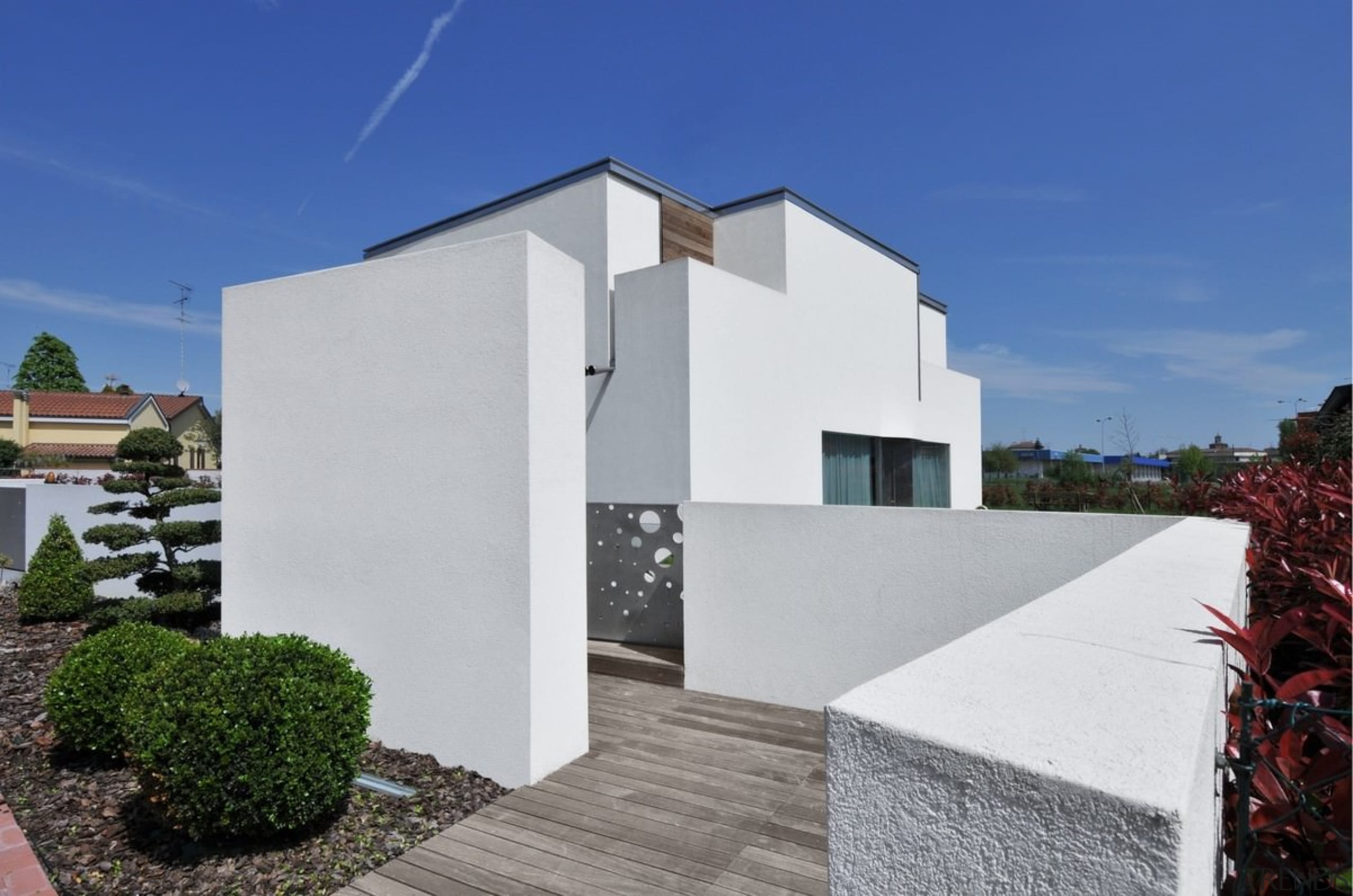 Architect: Tisselli Studio architecture, building, estate, facade, home, house, property, real estate, residential area, roof, sky, villa, window, gray, blue