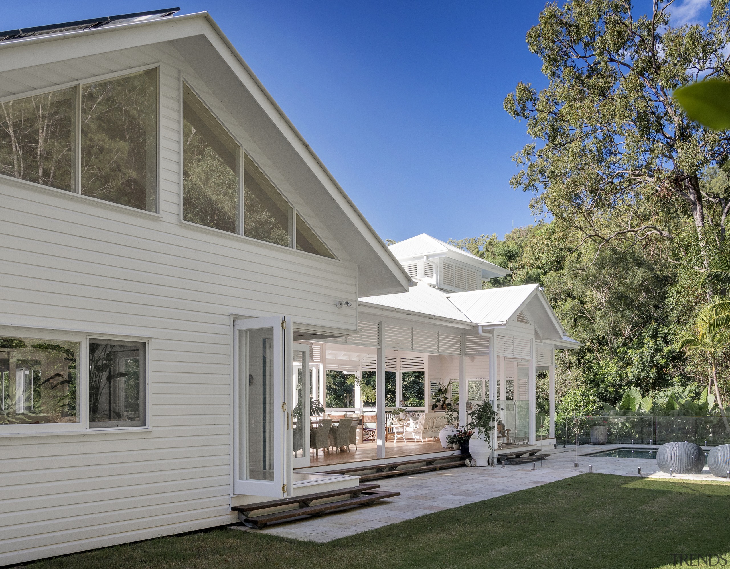 Party at the back – looking down the 