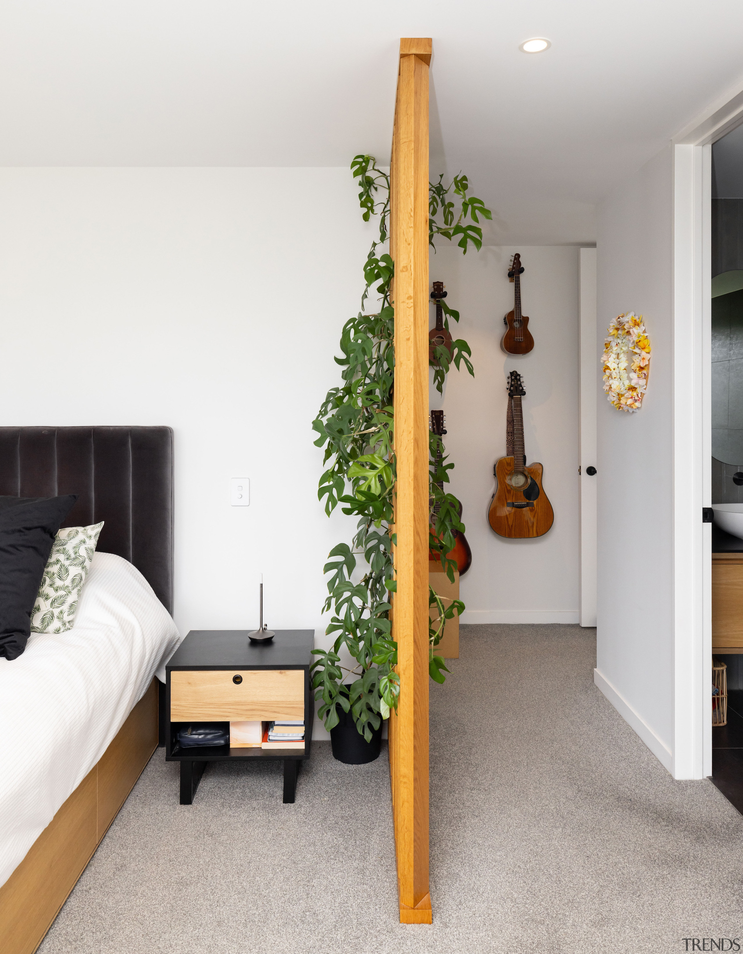 Bedroom entry. - A beacon on the landscape 