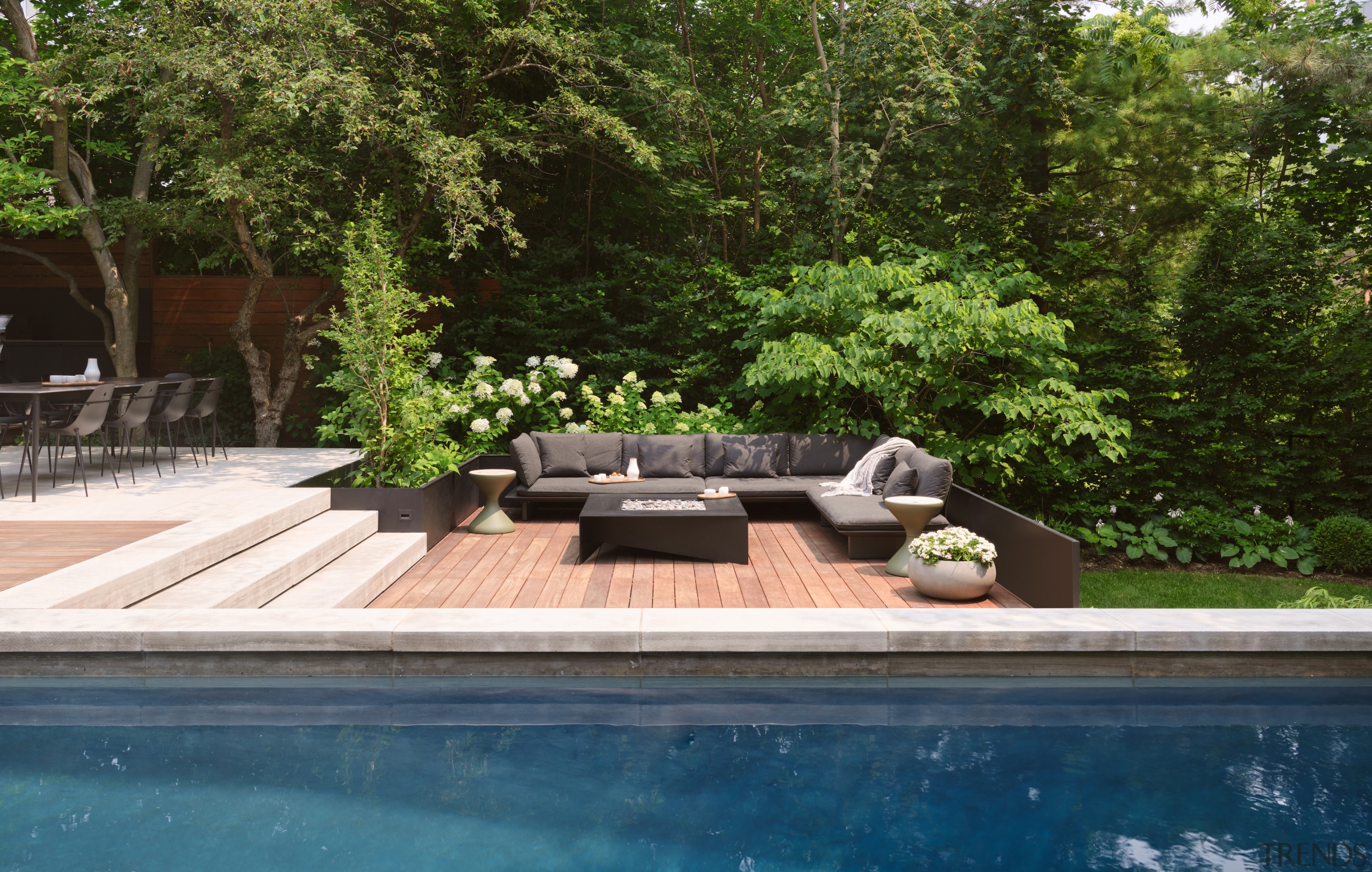 Looking across the pool to the outdoor lounge. 