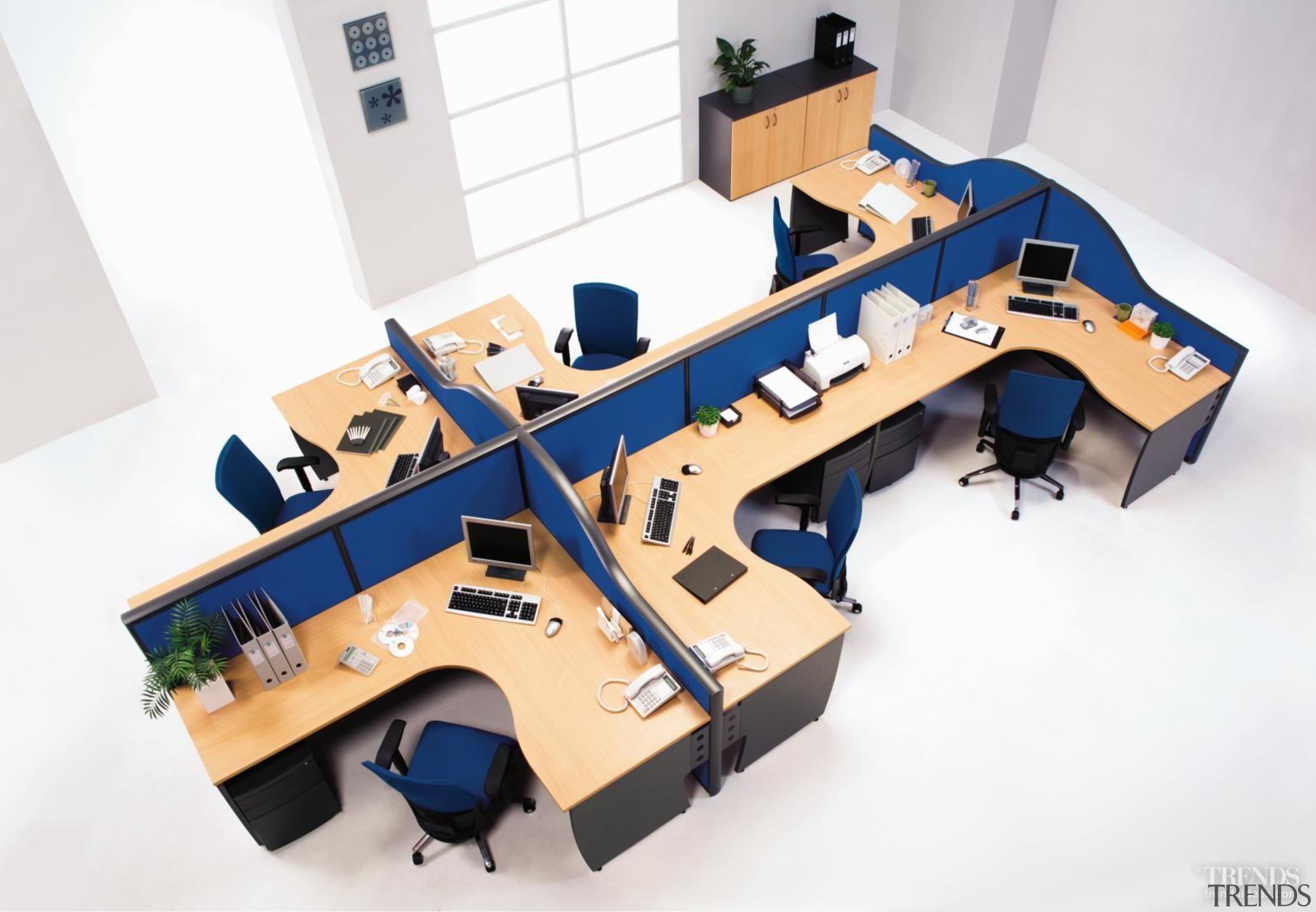 Diethelm Furniture offers a range of Varioplus workstations white