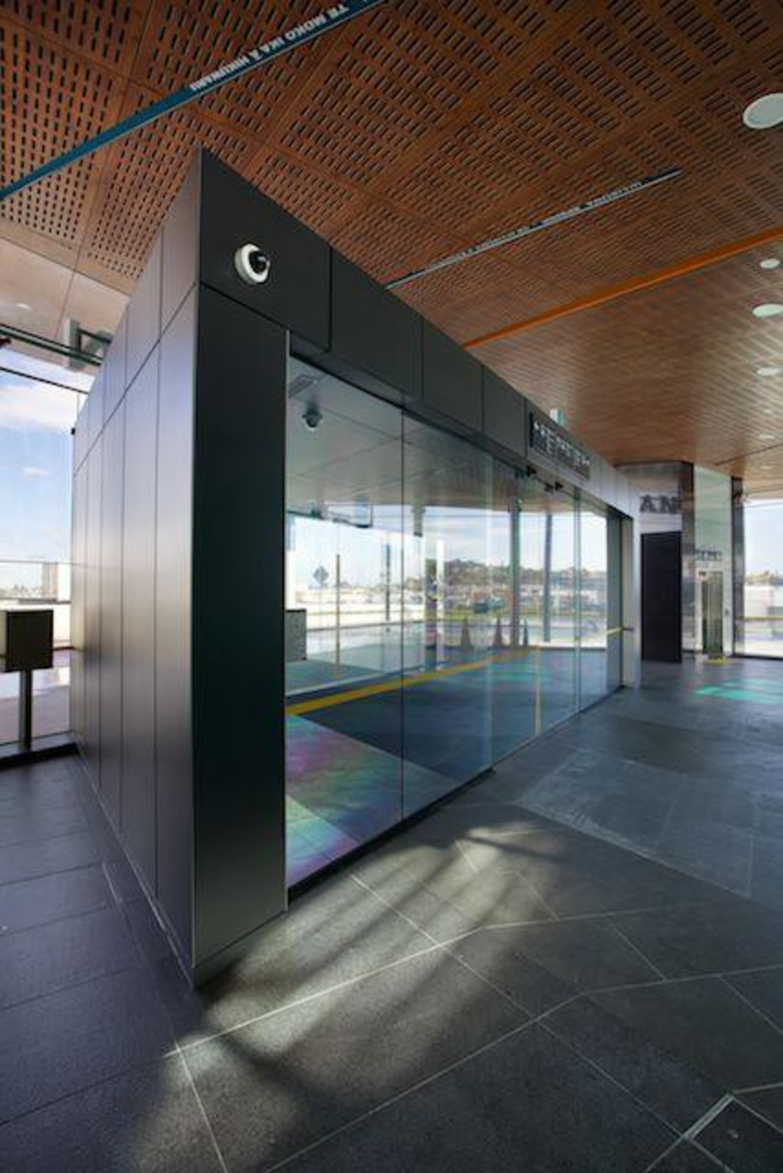 Exterior cladding featuring Laminam Filo Pece - Laminam architecture, daylighting, glass, lobby, black, gray