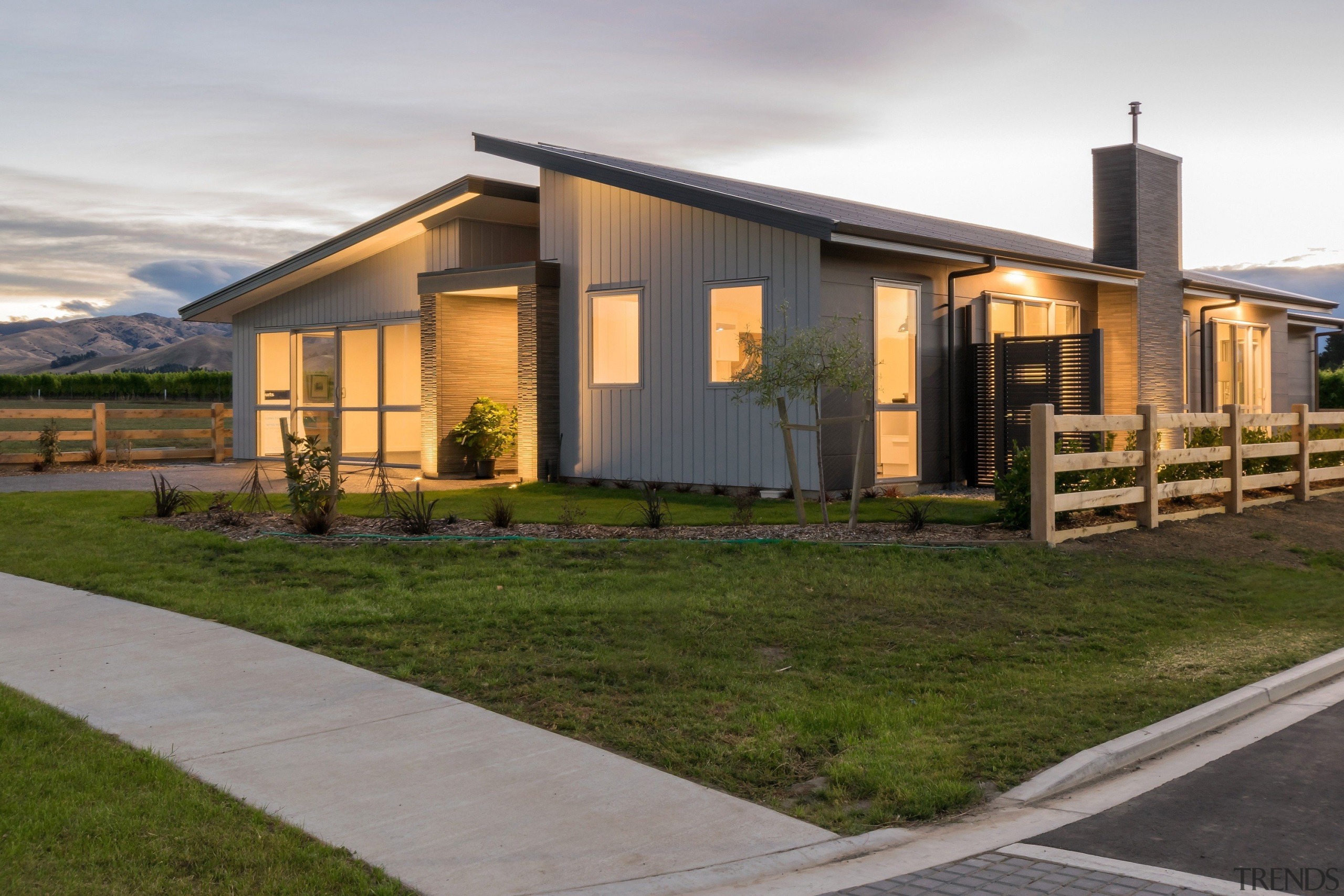 Linea Oblique Weatherboard - Linea Oblique Weatherboard - cottage, elevation, estate, facade, home, house, property, real estate, residential area, brown, gray