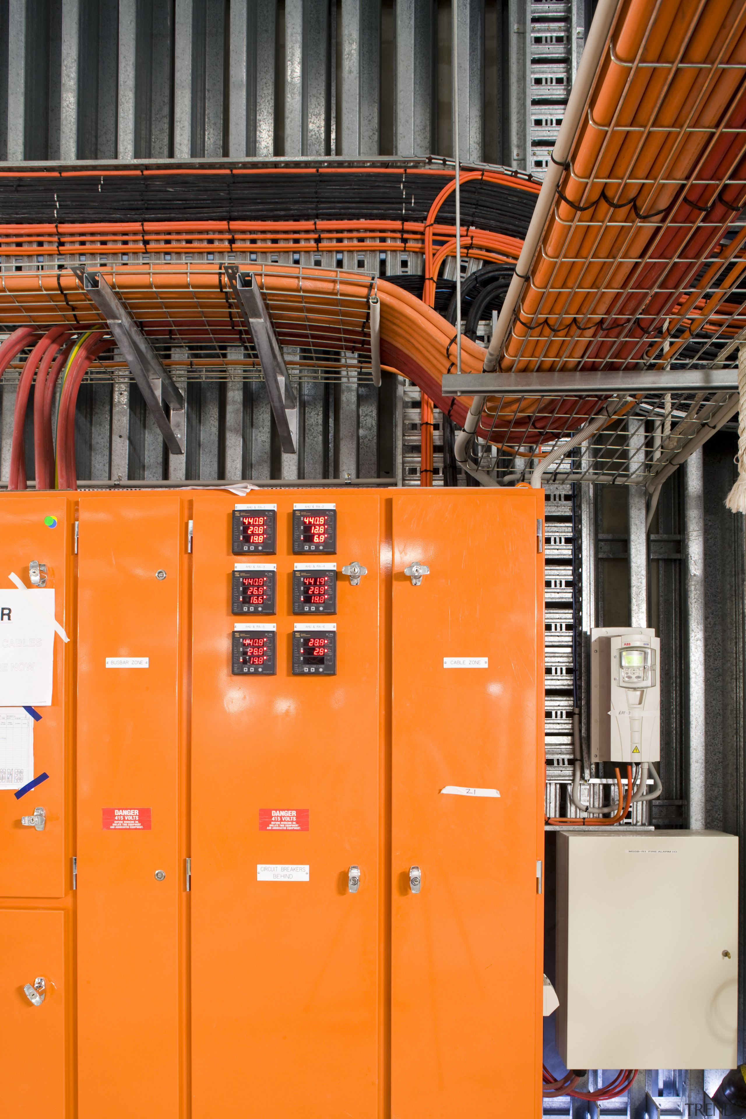 Image of the control panels of the co-generation orange