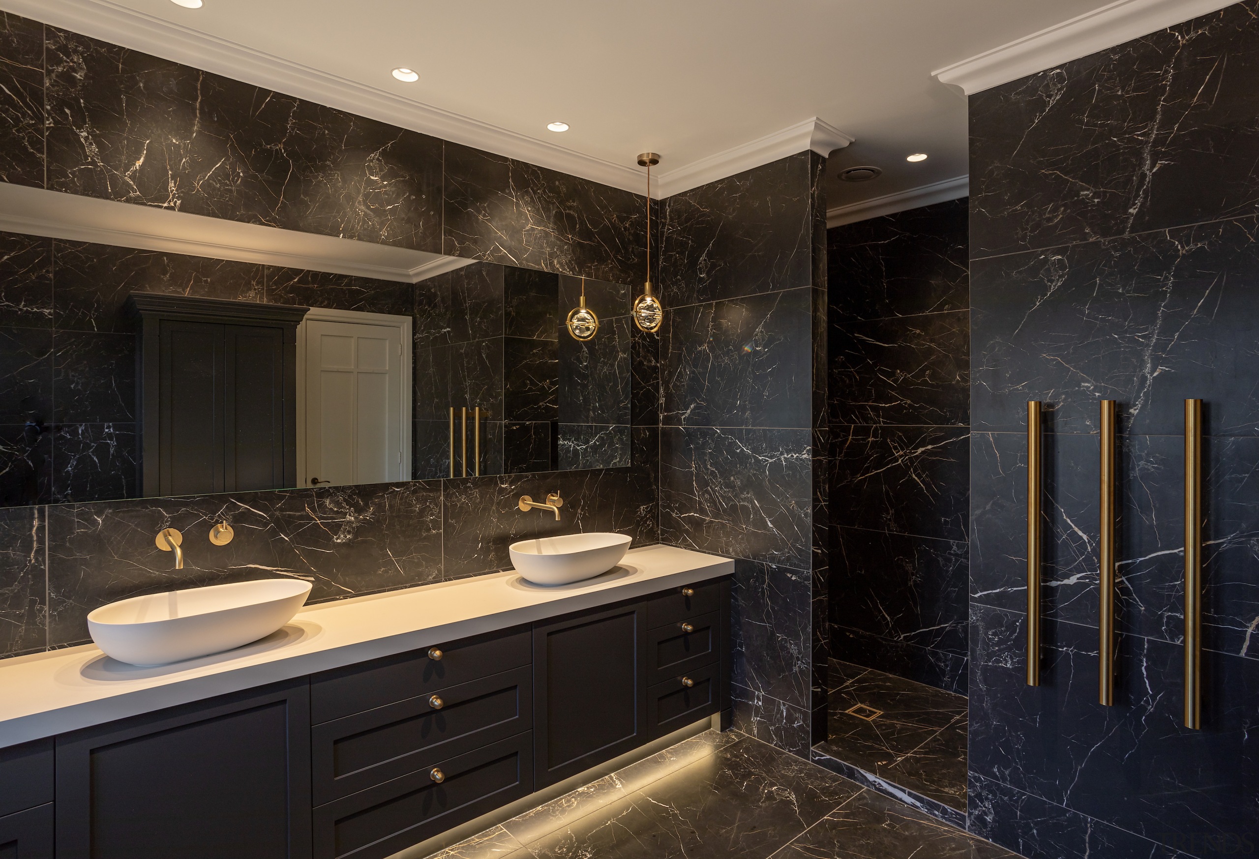 The lighting plan includes a LED strip around 