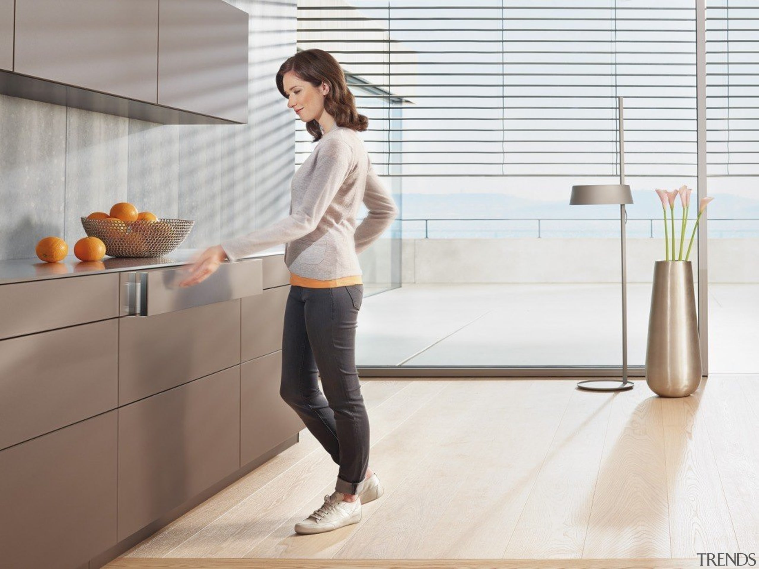 TIP-ON BLUMOTION for LEGRABOX - floor | flooring floor, flooring, furniture, product design, shoulder, standing, table, white