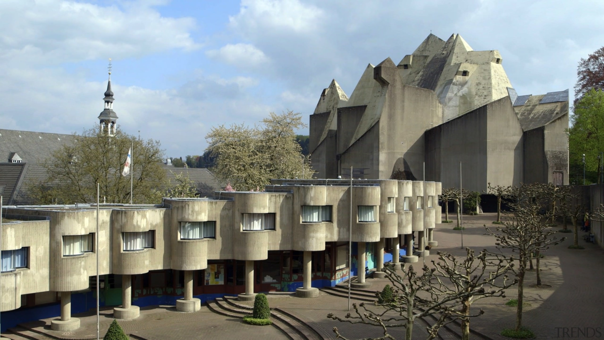 Directed by Maurizius Staerkle Drux - Film: Concrete architecture, building, tourist attraction, black