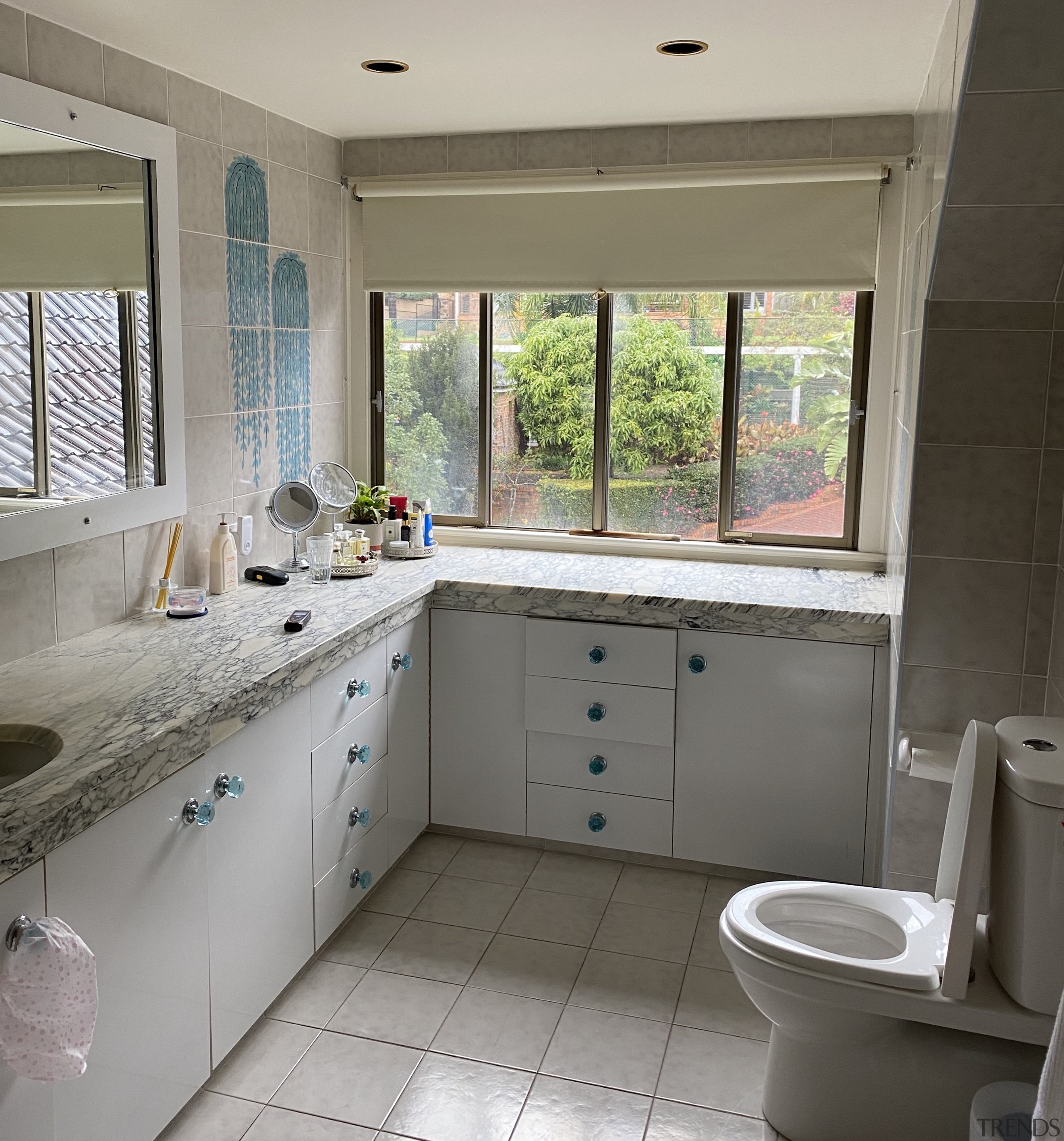 Bathroom – before. - From dysfunctional to delightful 