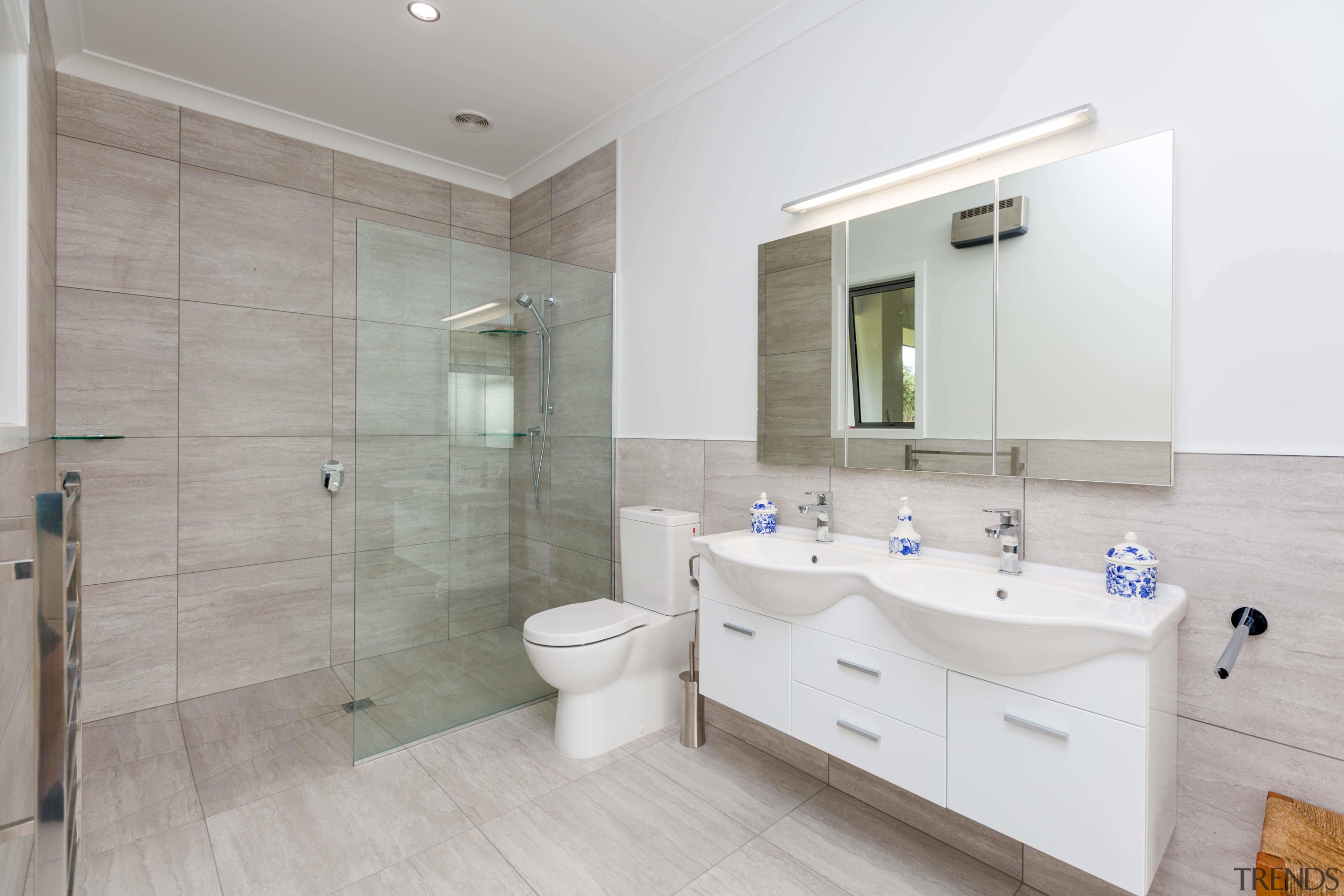 This Master Suite Features Has A Mi Gallery 4 Trends
