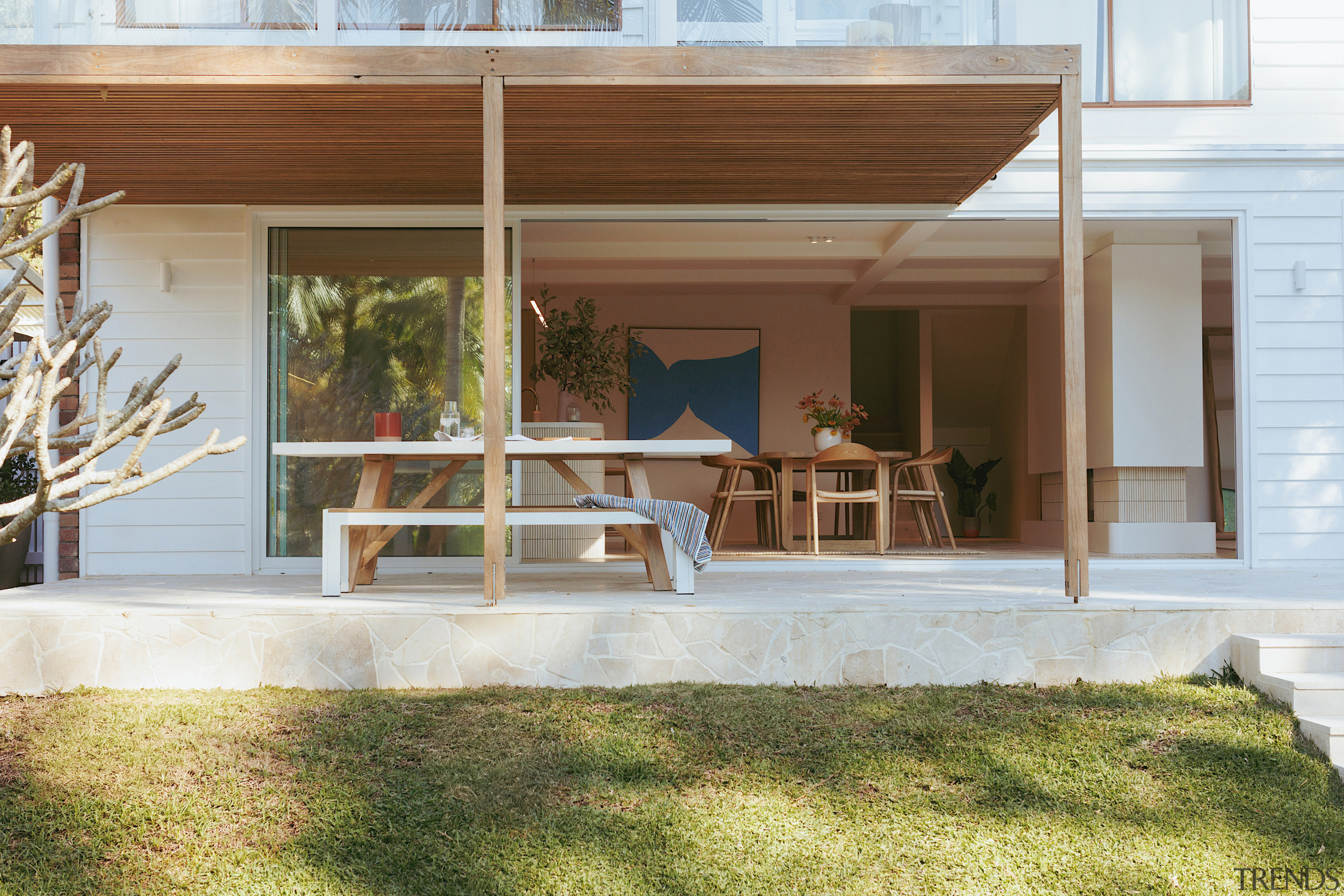 Seamlessly integrated indoor and outdoor living is achieved 