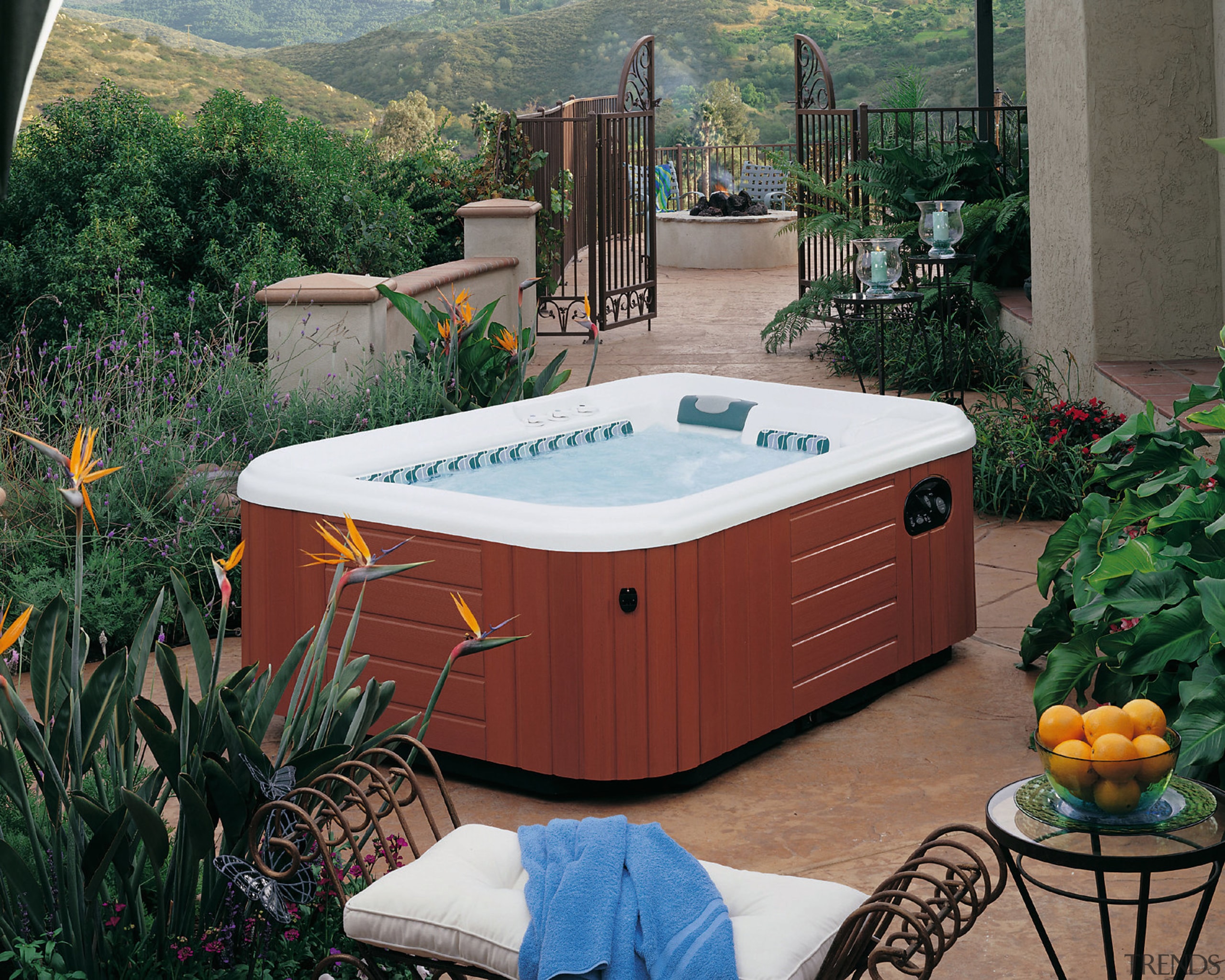 View of a Jetsetter spa pool - View jacuzzi, swimming pool