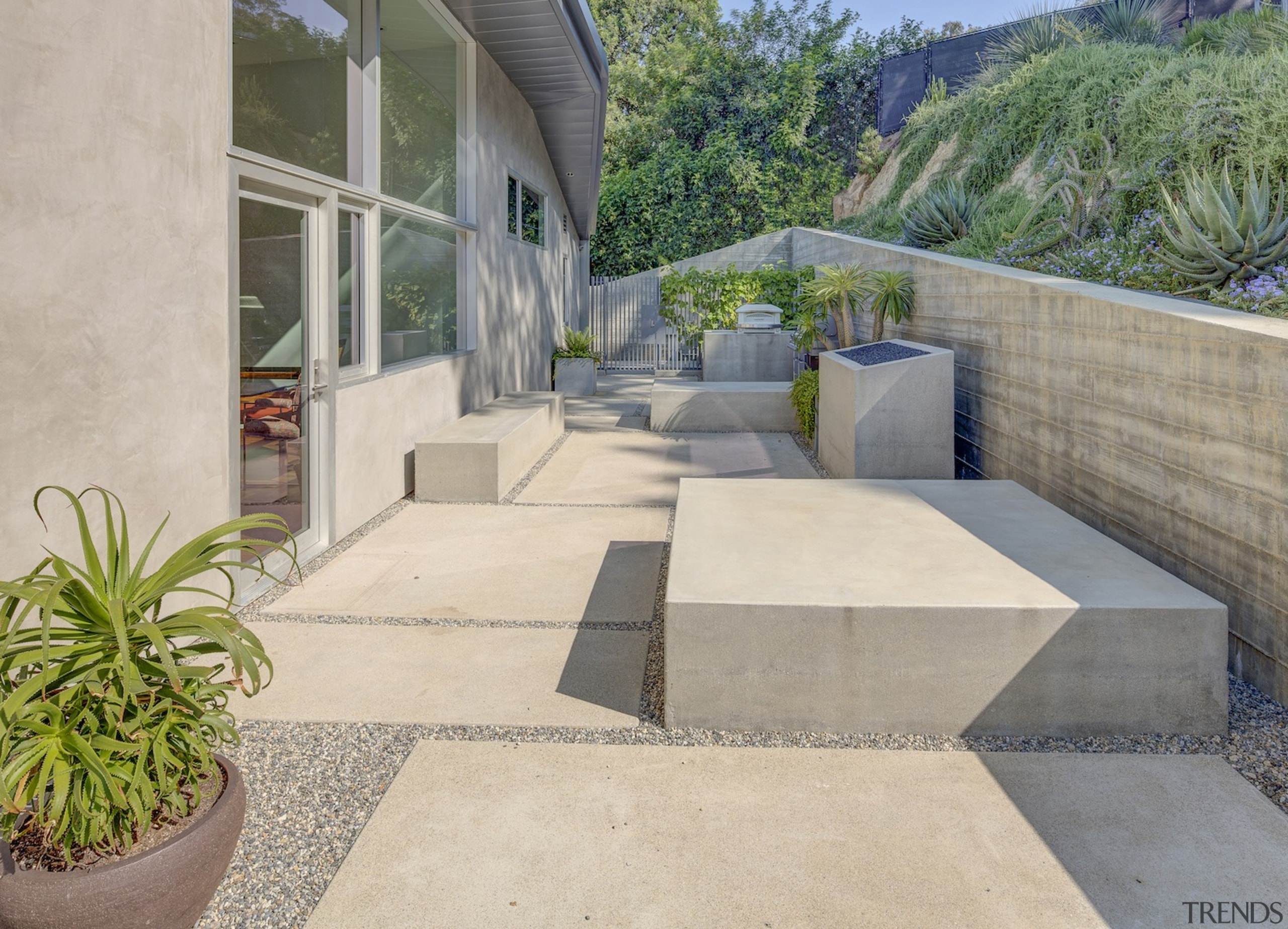 Anx View 16 - architecture | backyard | architecture, backyard, courtyard, floor, house, patio, property, real estate, walkway, wall, yard, gray