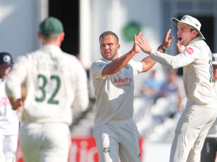 Dane Paterson wicket v Hampshire