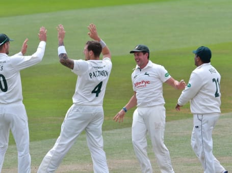 Pattinson, Mull, Hales Celebrate