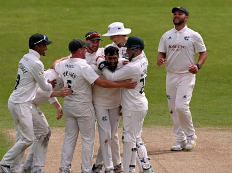 Hameed winning wicket over Kent July 2023