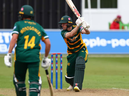 Lyndon James vs Leicestershire Foxes in the One Day Cup 2023