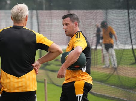 Steven Mullaney nets training