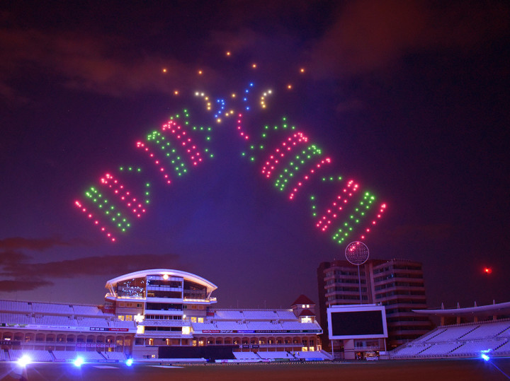 DRONE LIGHT SHOW